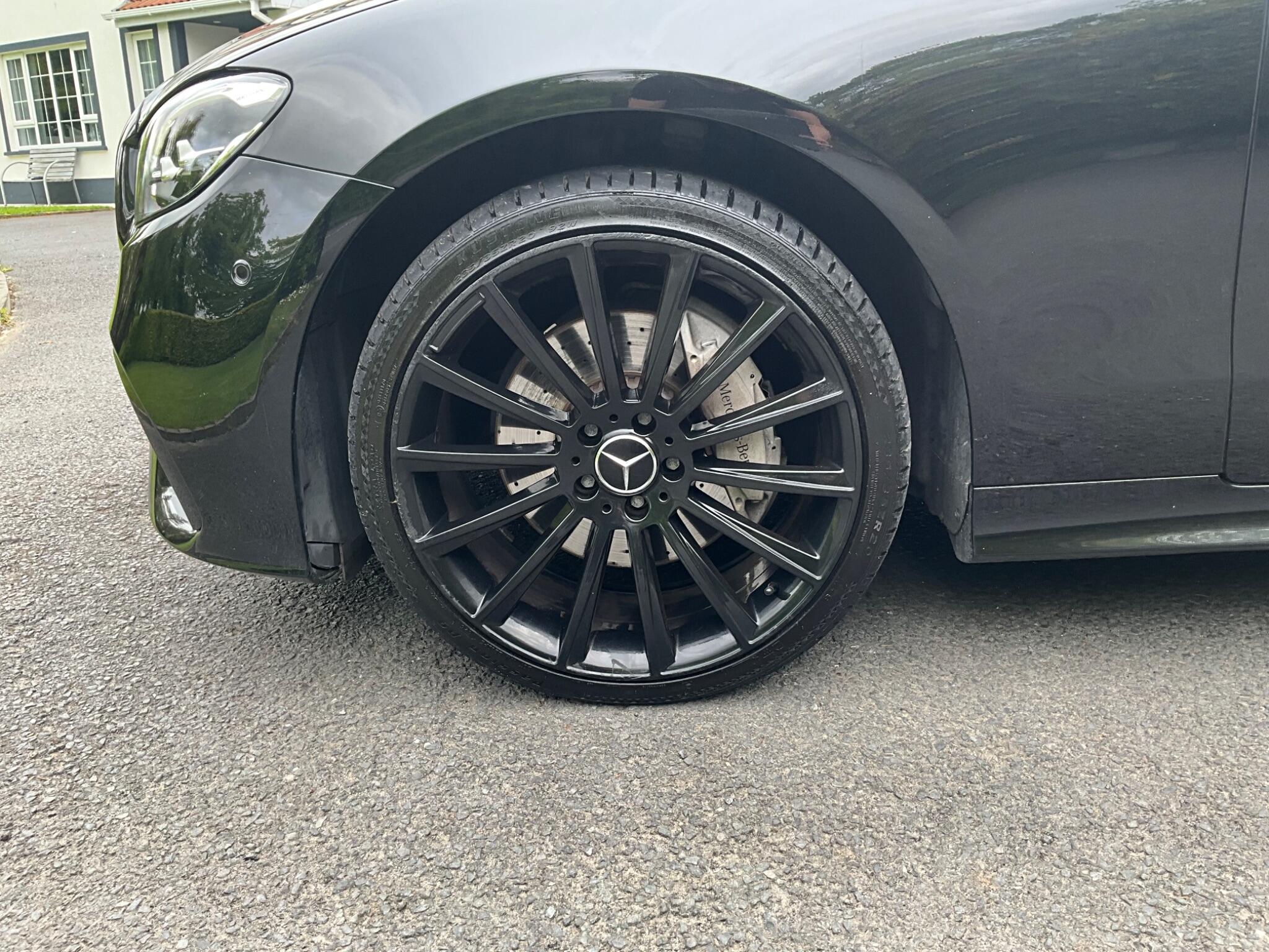 Mercedes-Benz E Class view 22