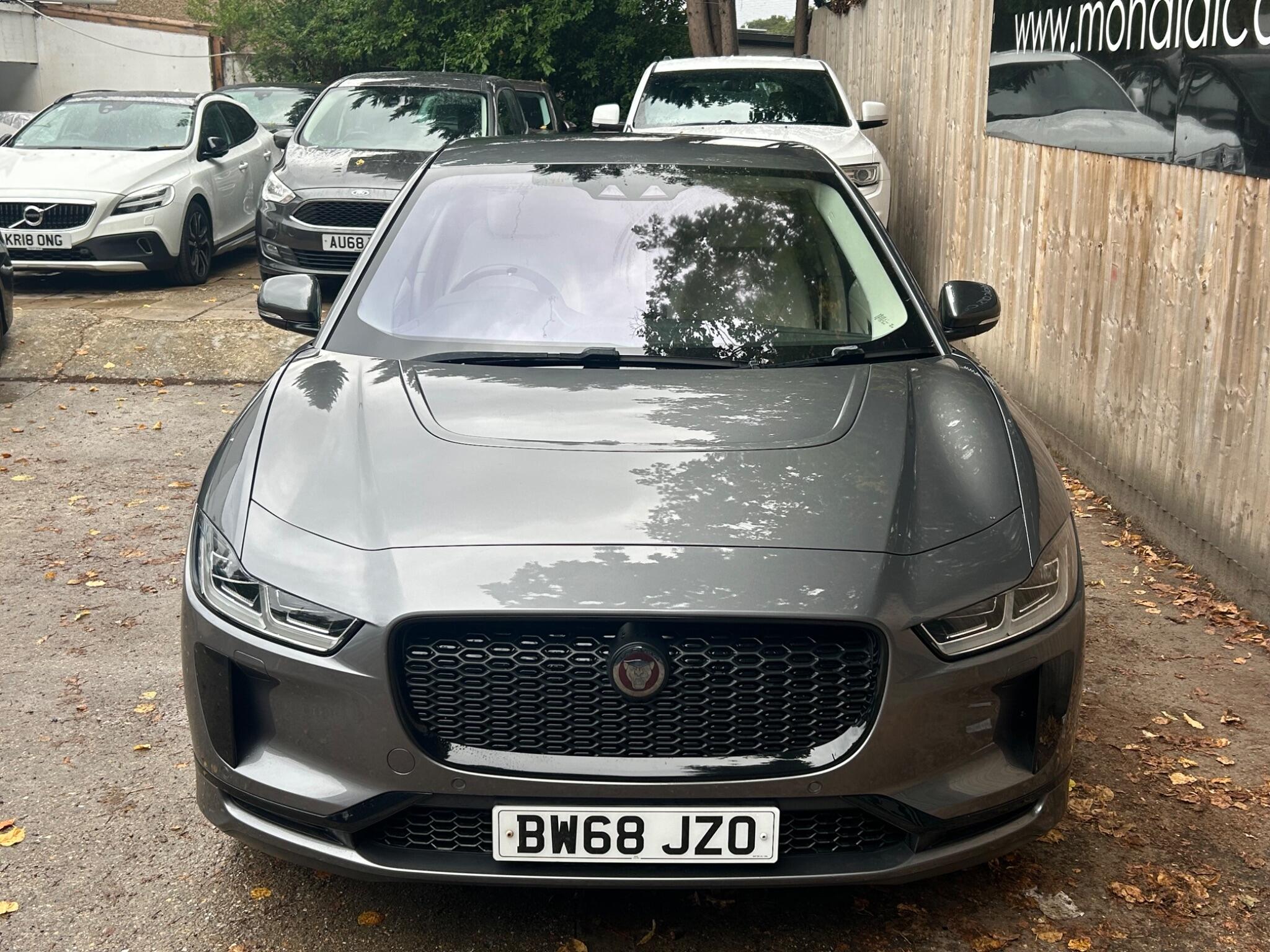 Jaguar I-Pace view 20