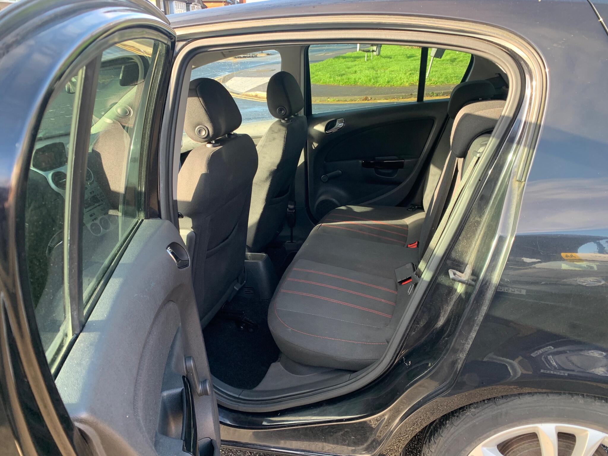 2009 Vauxhall Corsa image 28