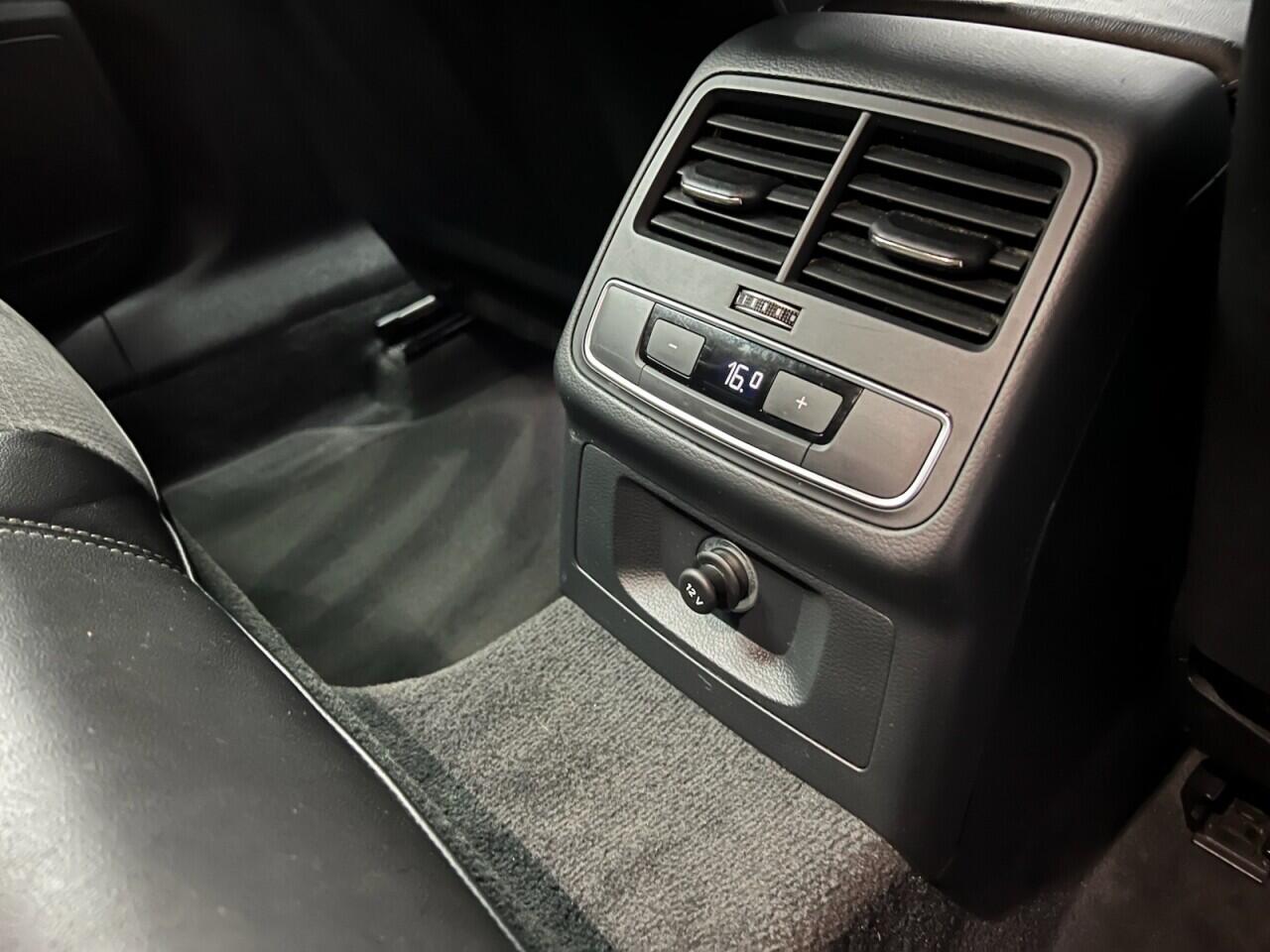 Audi A4 view 44
