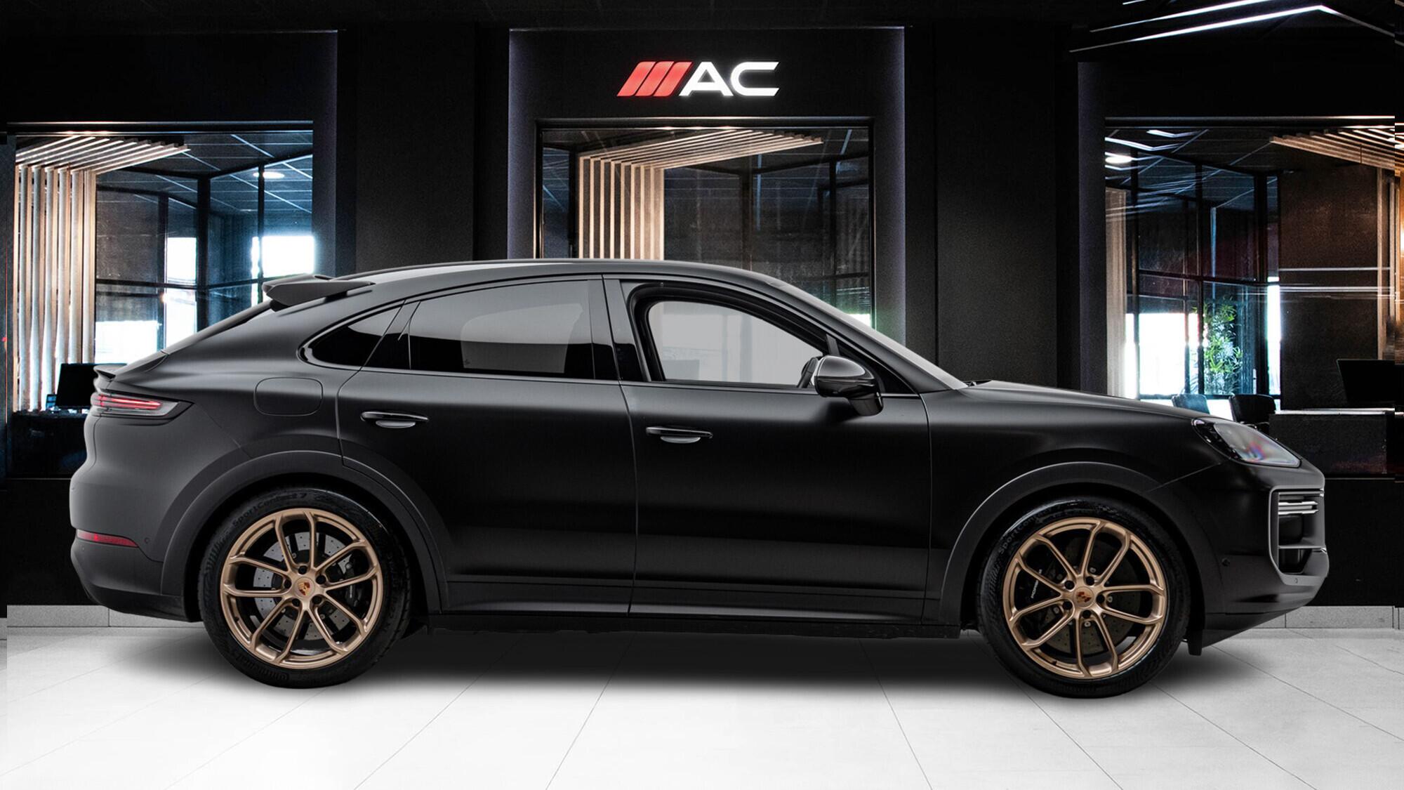 Porsche Cayenne view 3