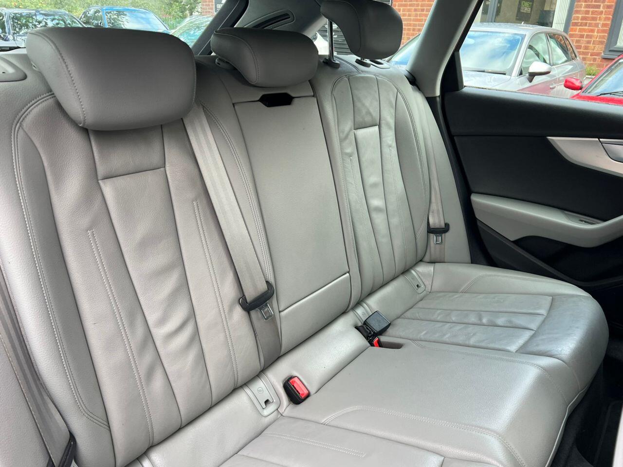 Audi A4 view 20