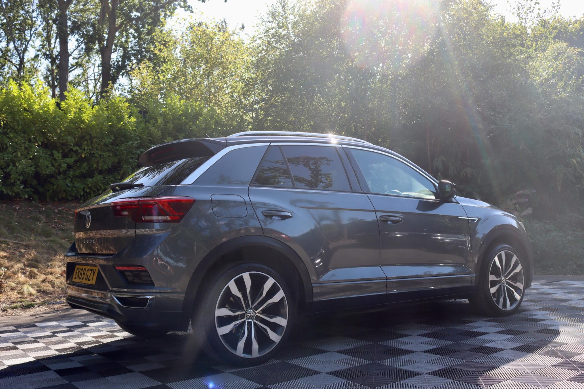 Volkswagen T-Roc view 25