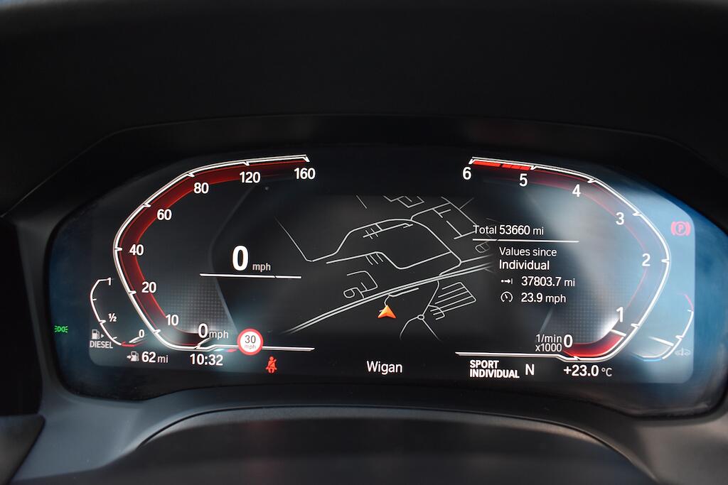 BMW 3 Series view 48