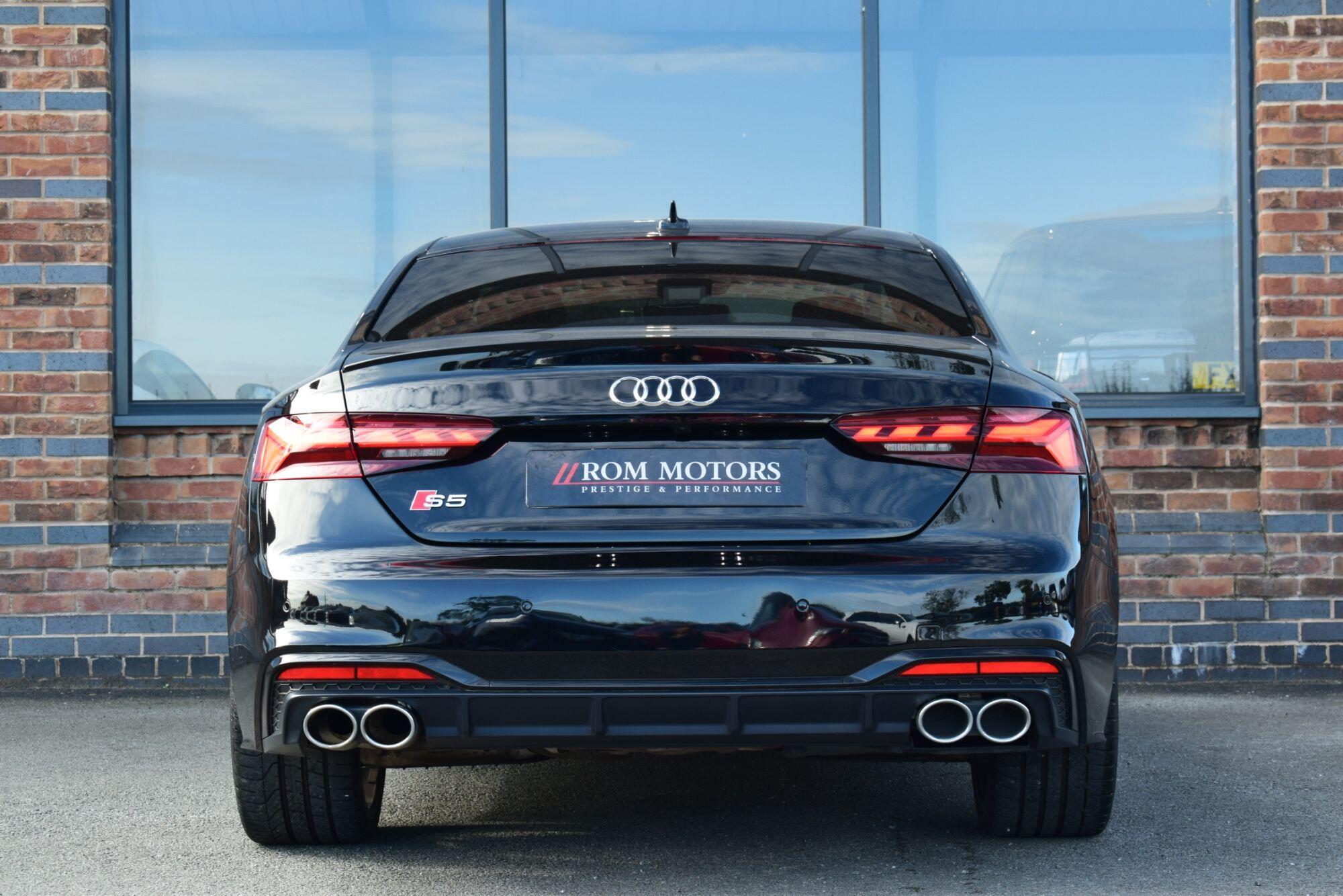 Audi S5 view 38