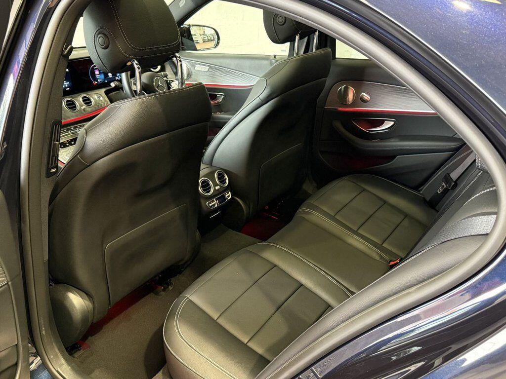 Mercedes-Benz E Class view 61