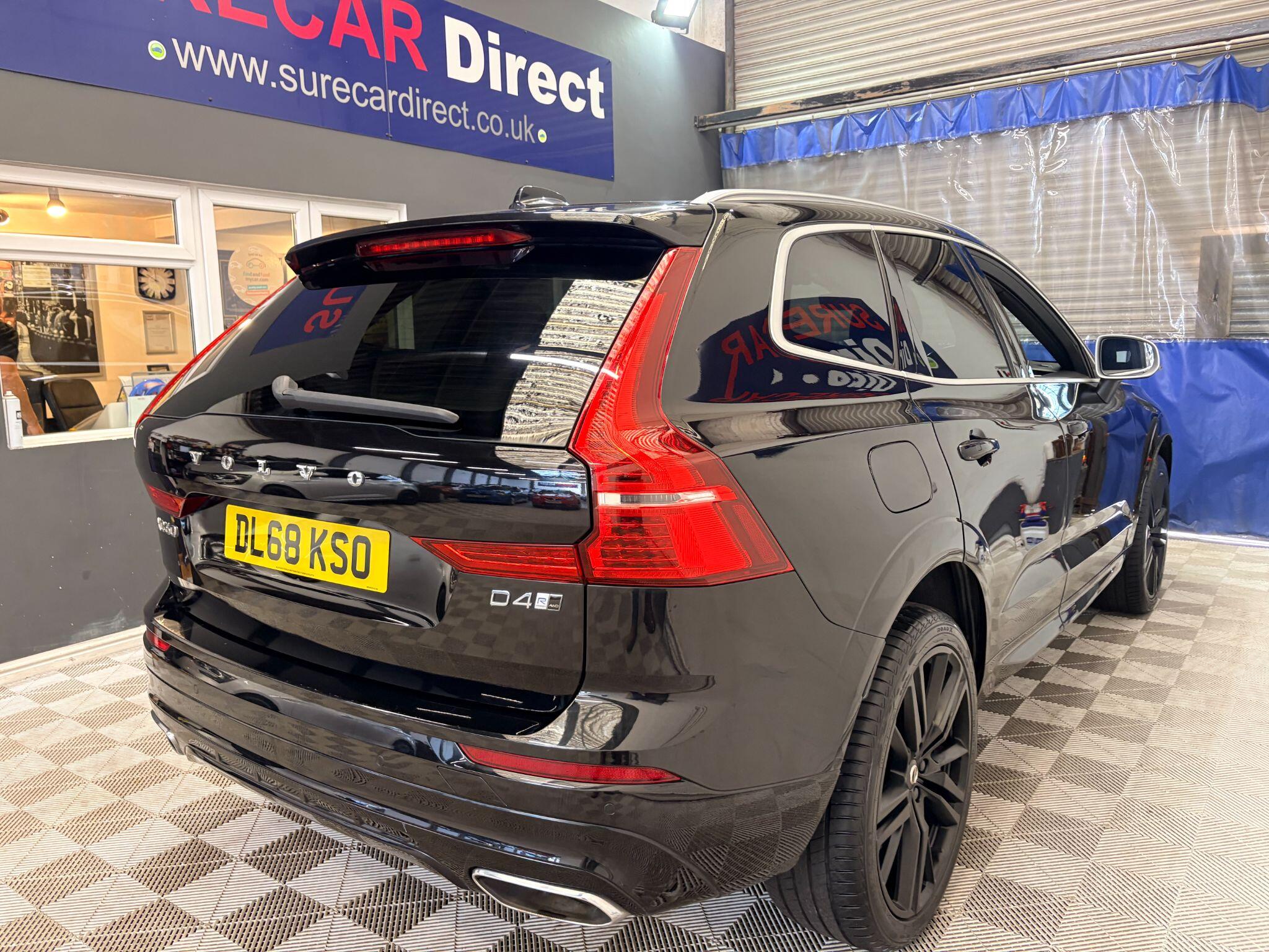 Volvo XC60 view 3