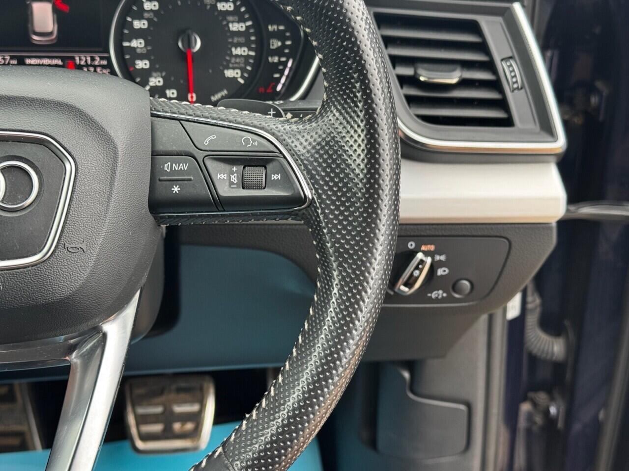 Audi Q5 view 46