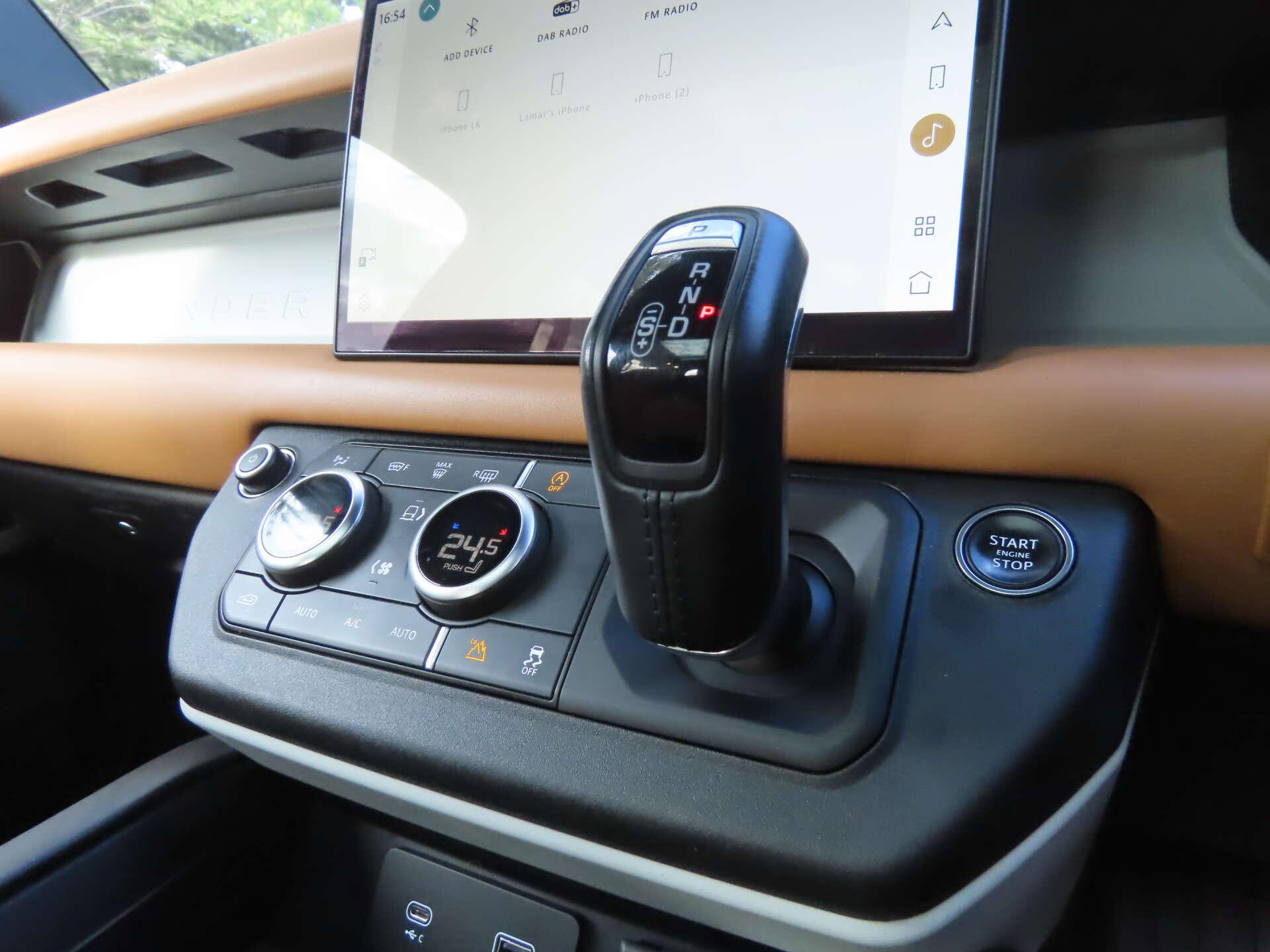 Land Rover Defender view 16