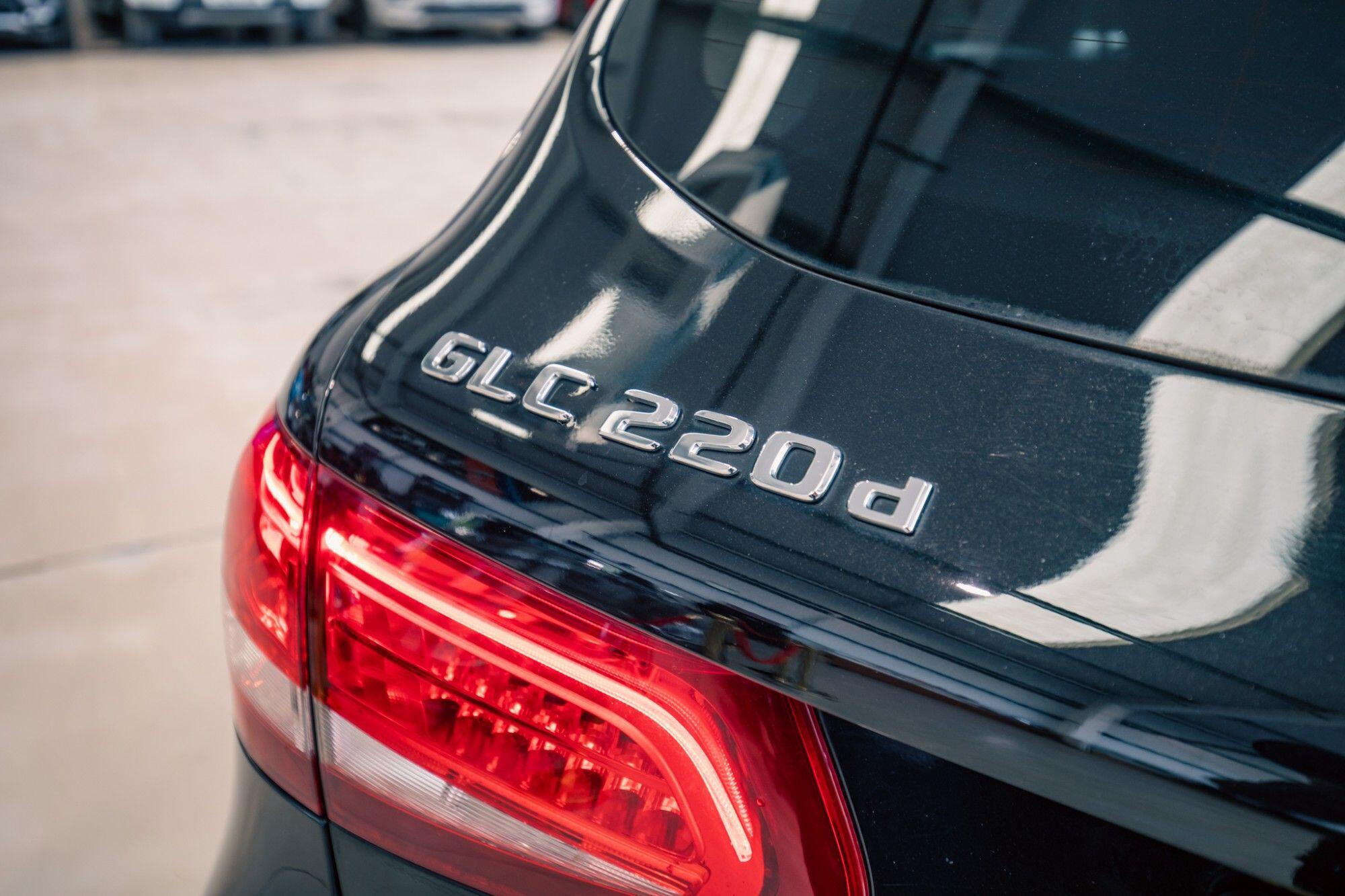 Mercedes-Benz GLC view 6