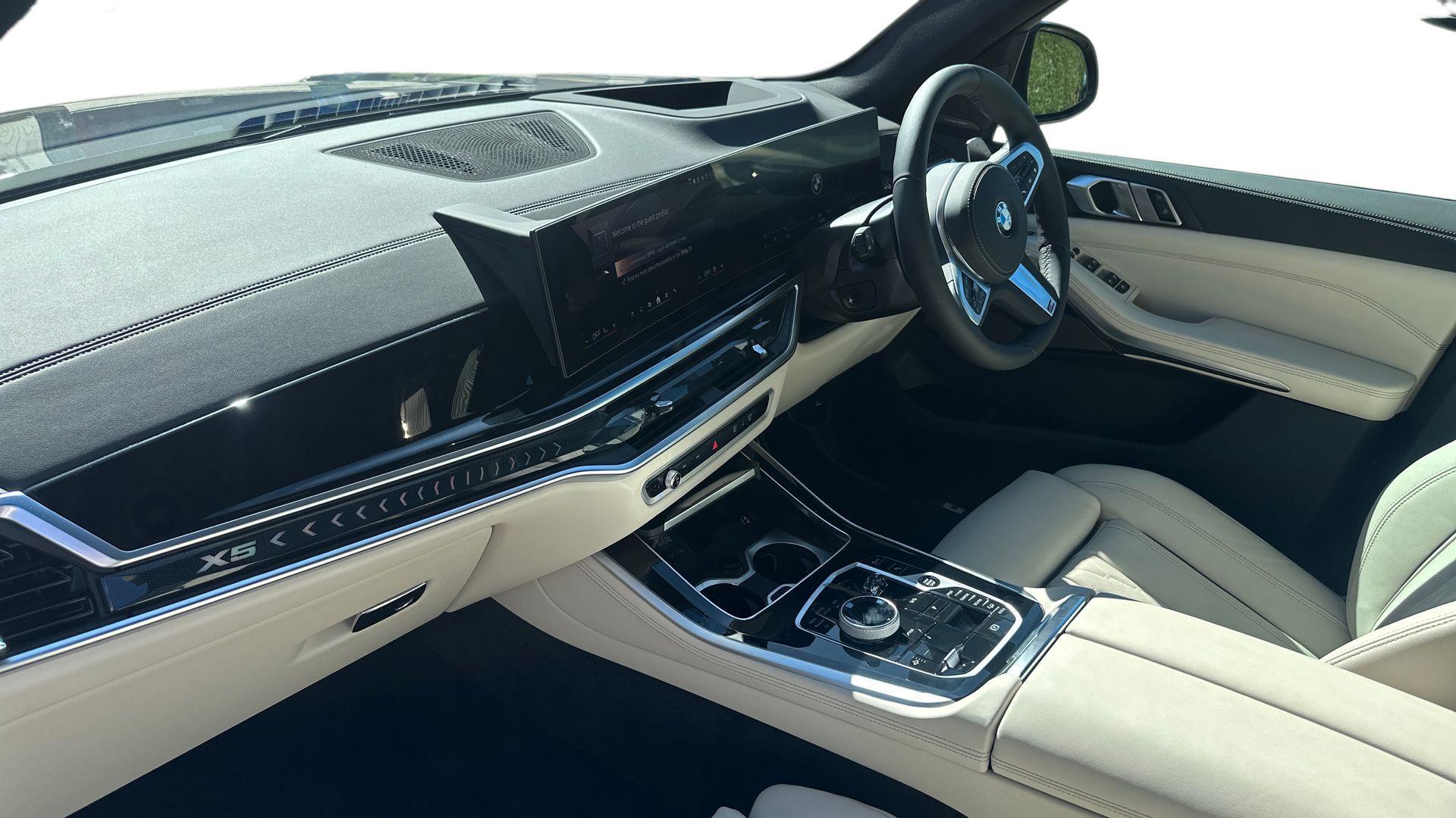 BMW X5 view 7