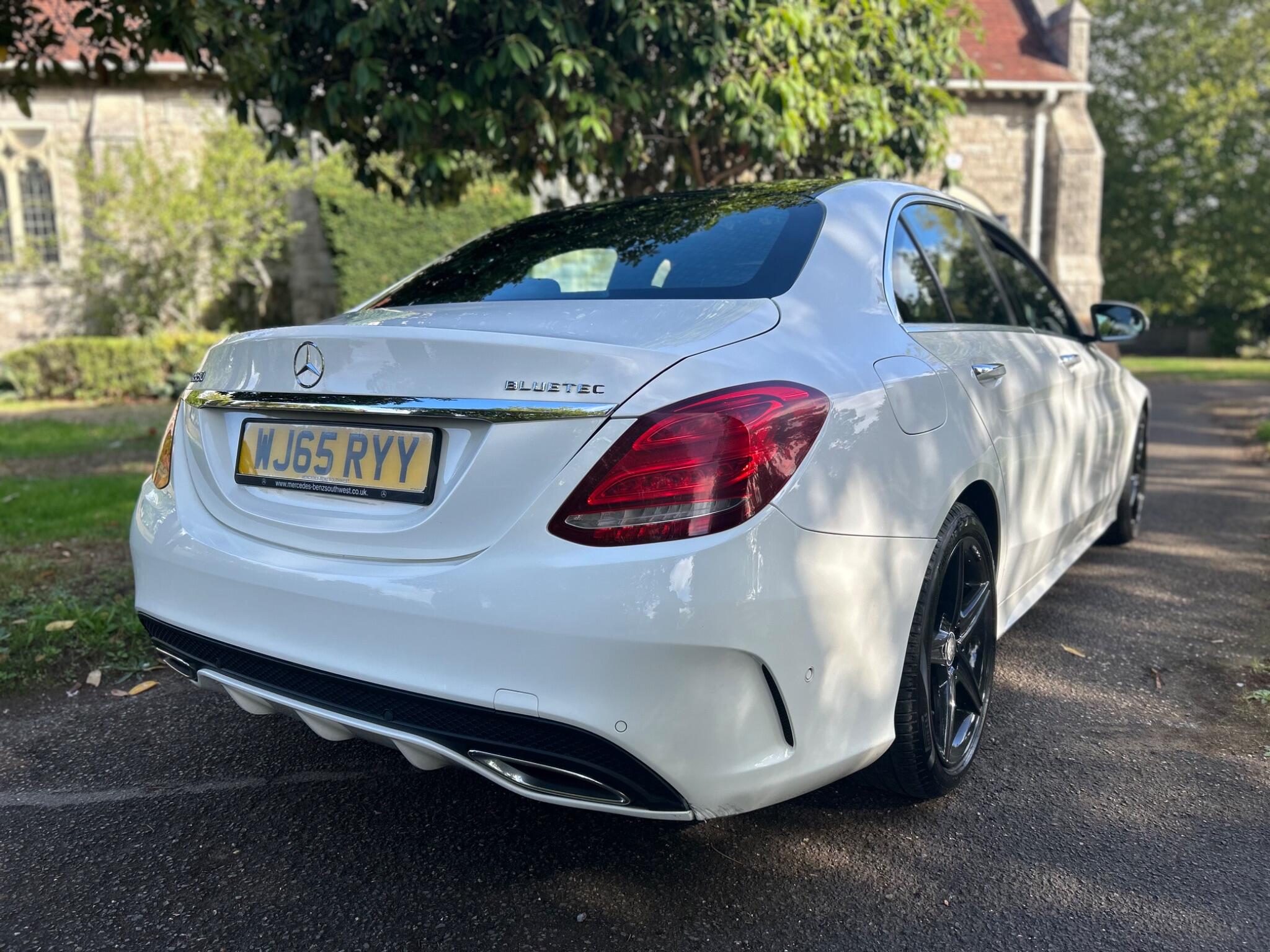 Mercedes-Benz C-Class view 20