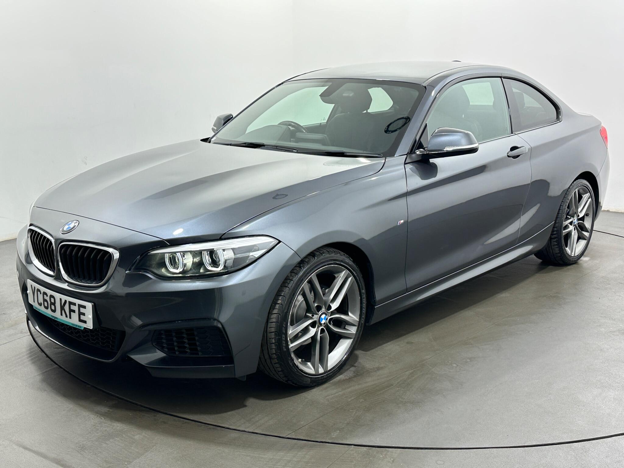 BMW 2 Series view 50