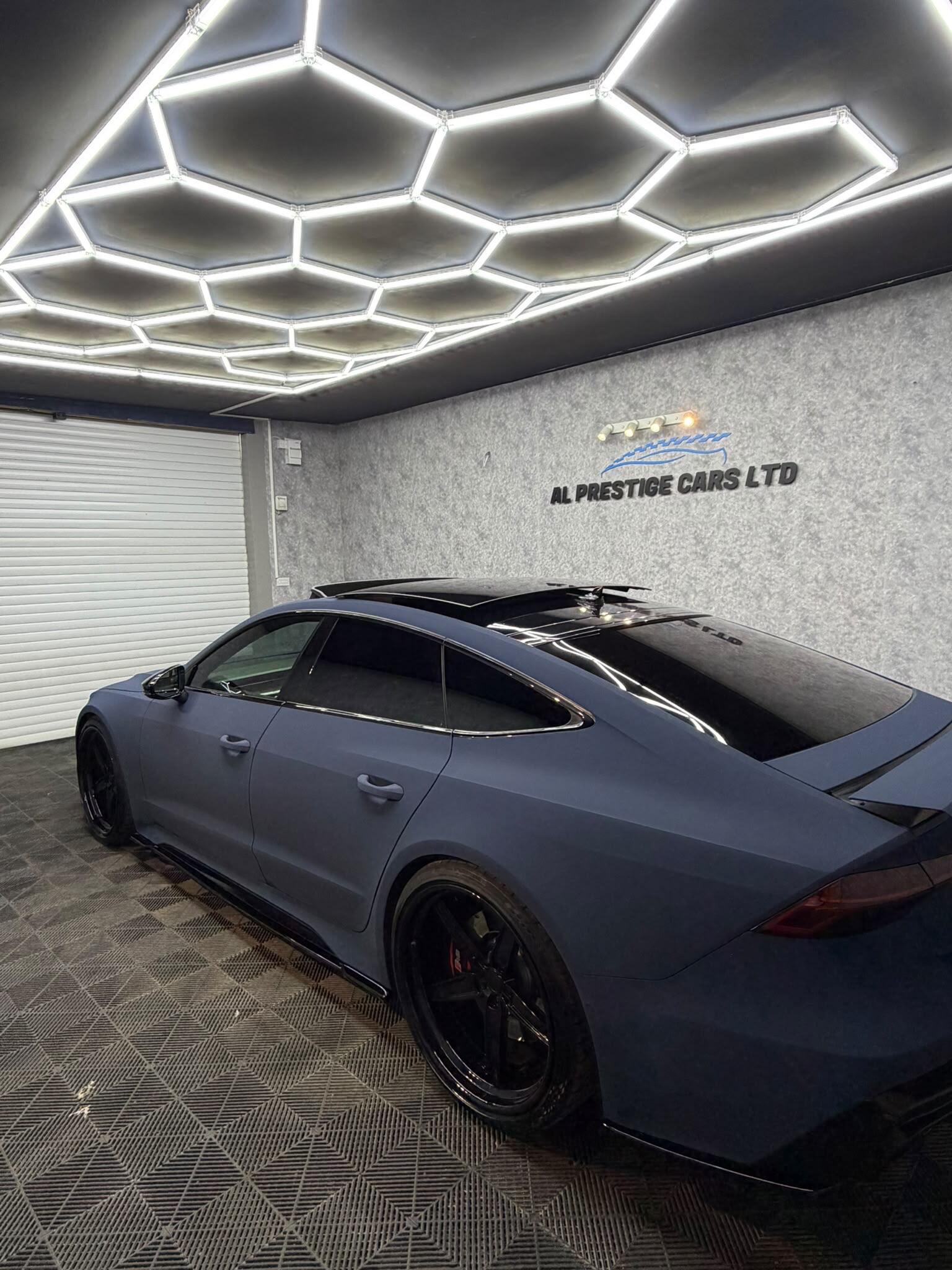Audi RS7 view 6