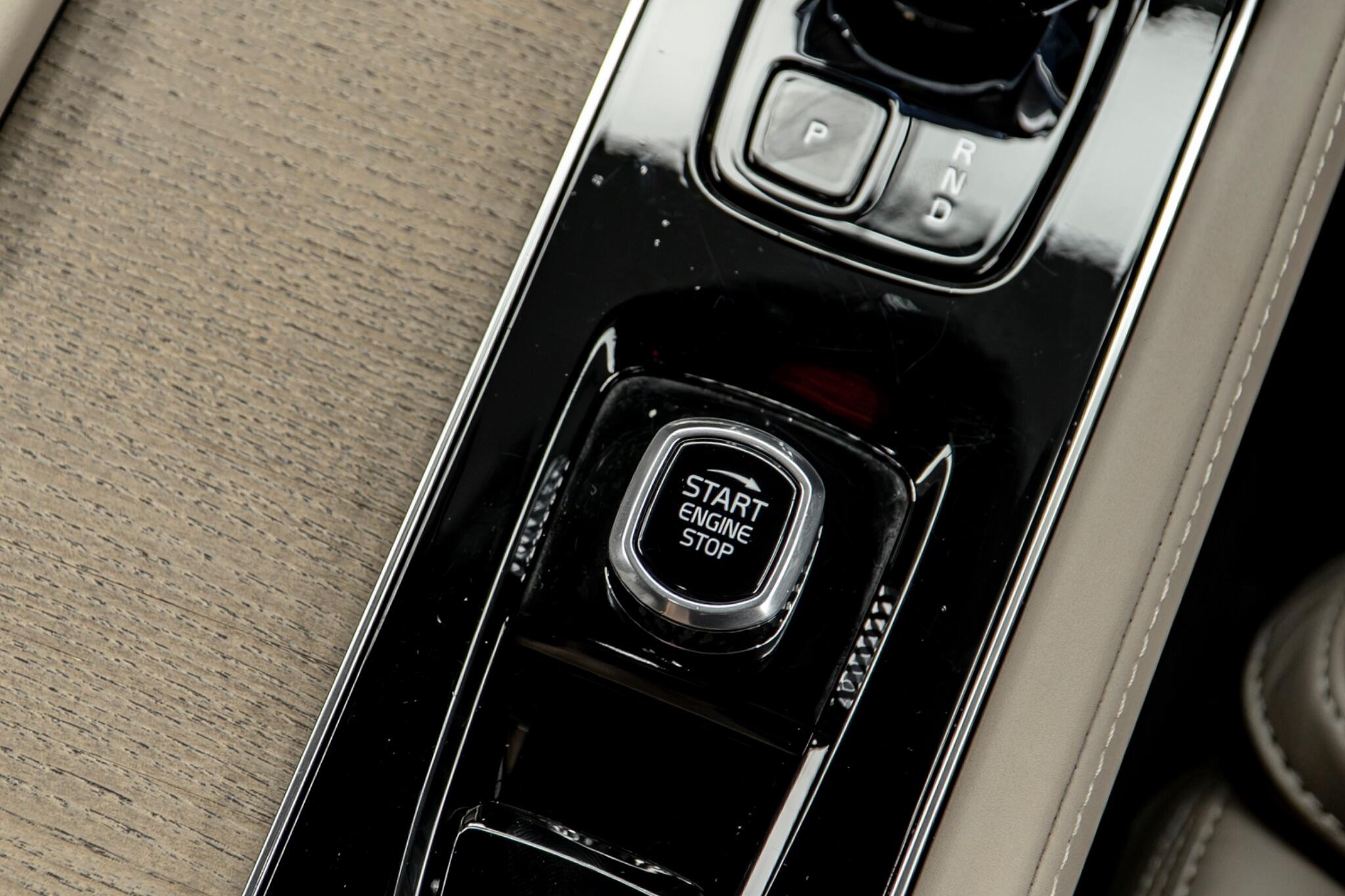 Volvo XC90 view 41