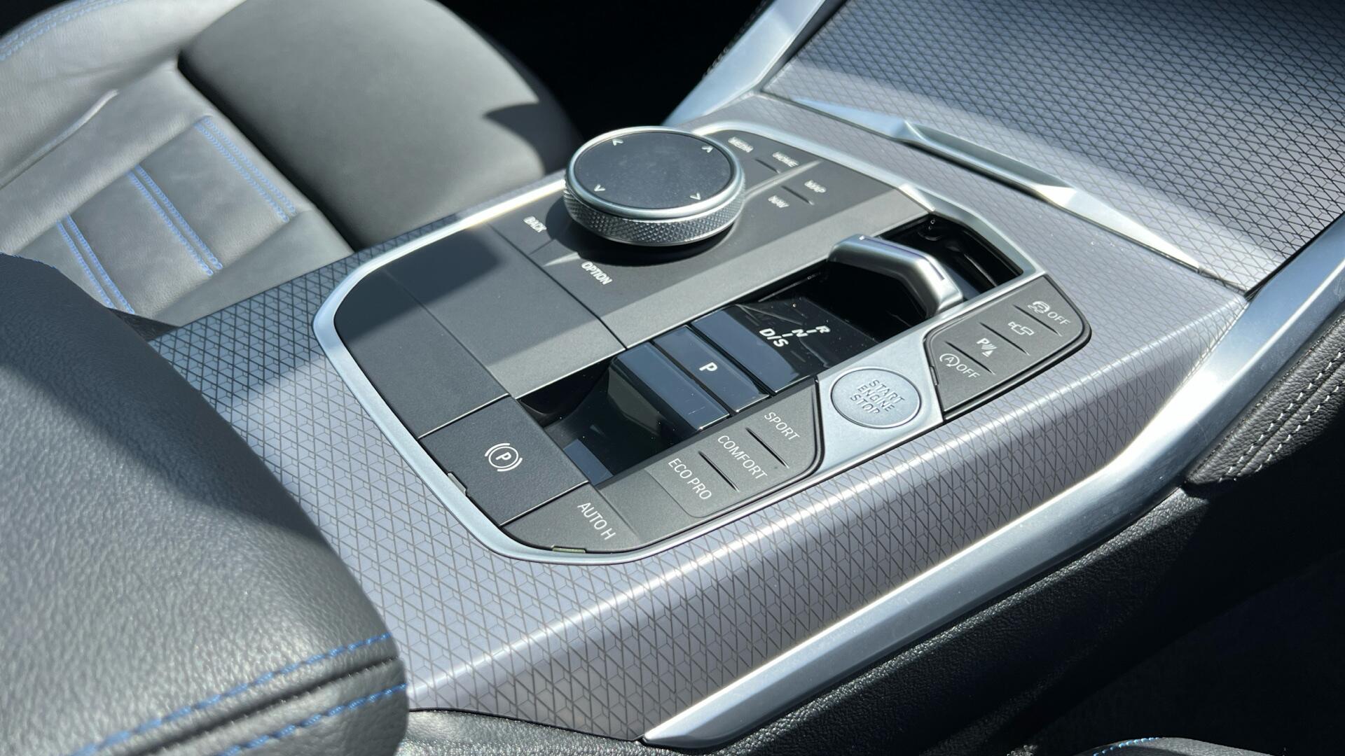 BMW 4 Series view 10
