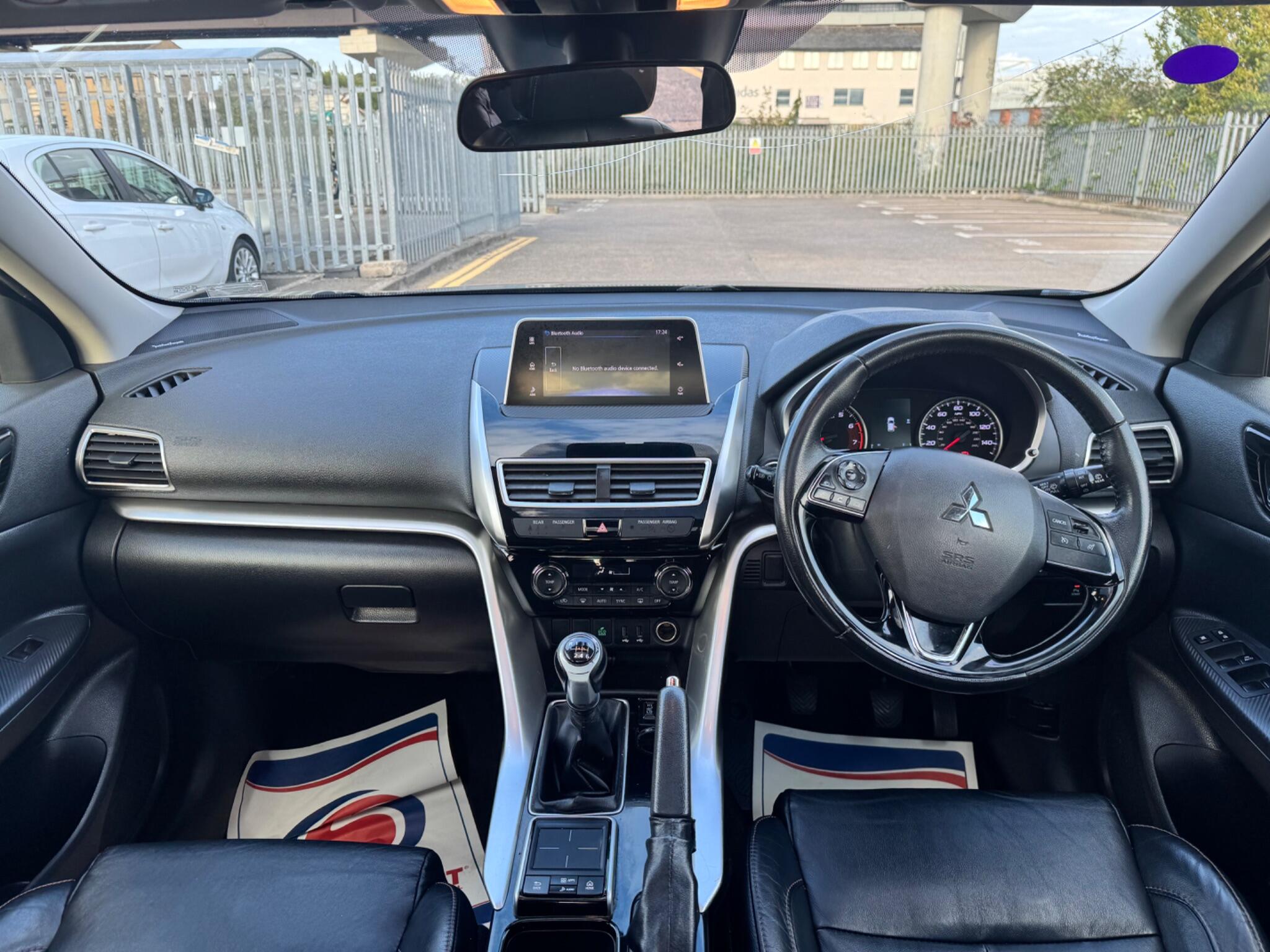 Mitsubishi Eclipse Cross view 20