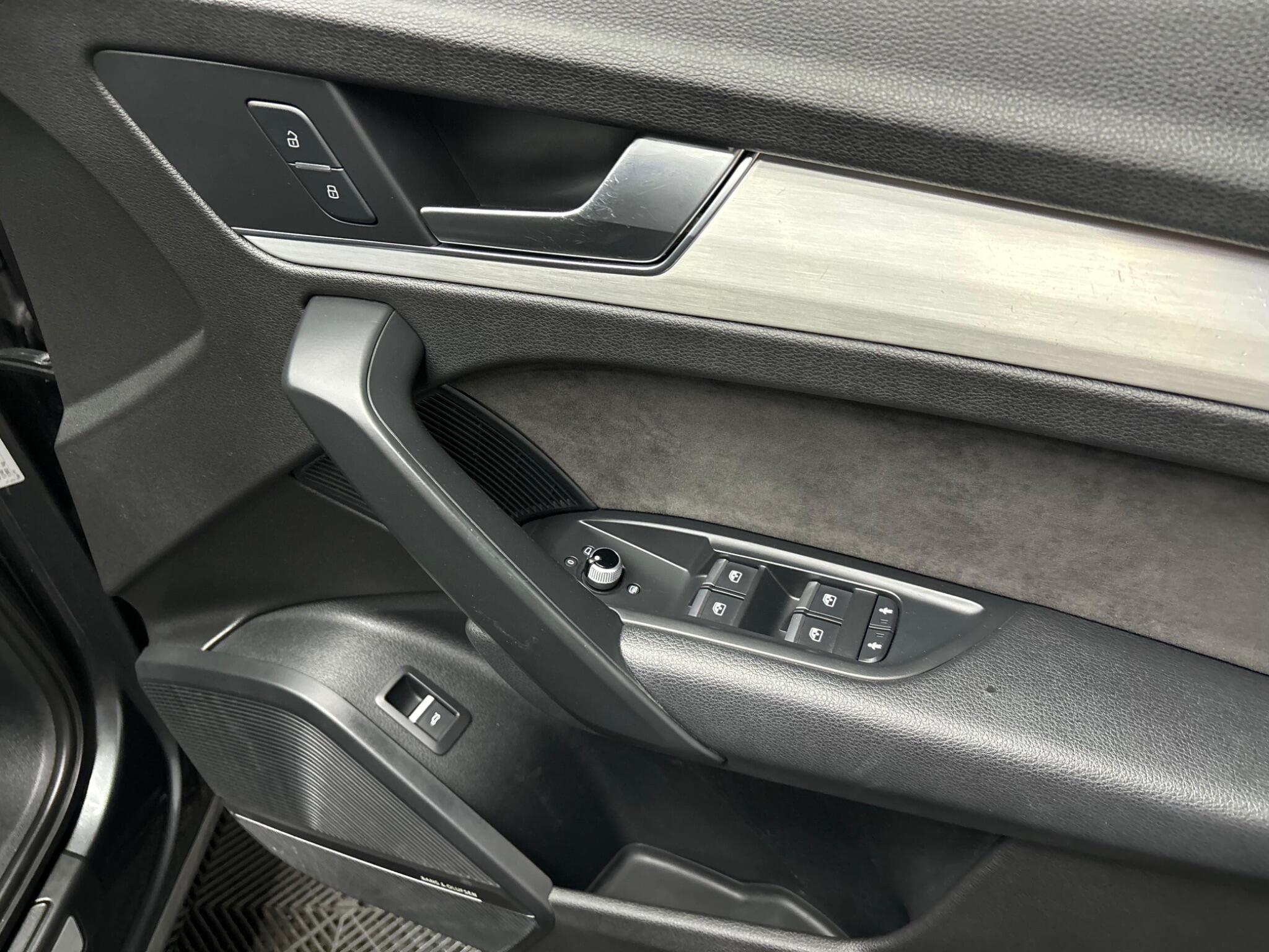 Audi Q5 view 20
