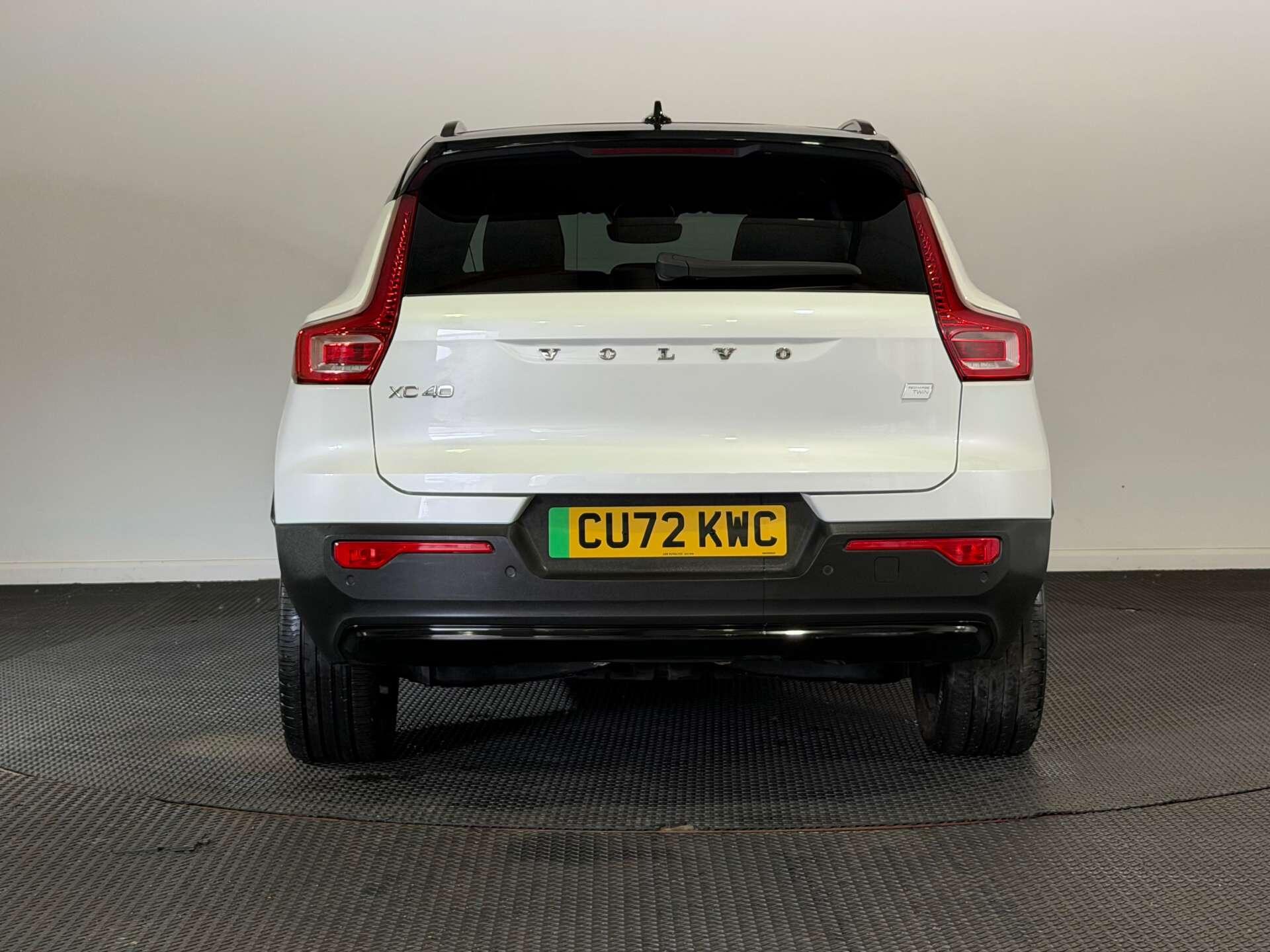 Volvo XC40 view 6