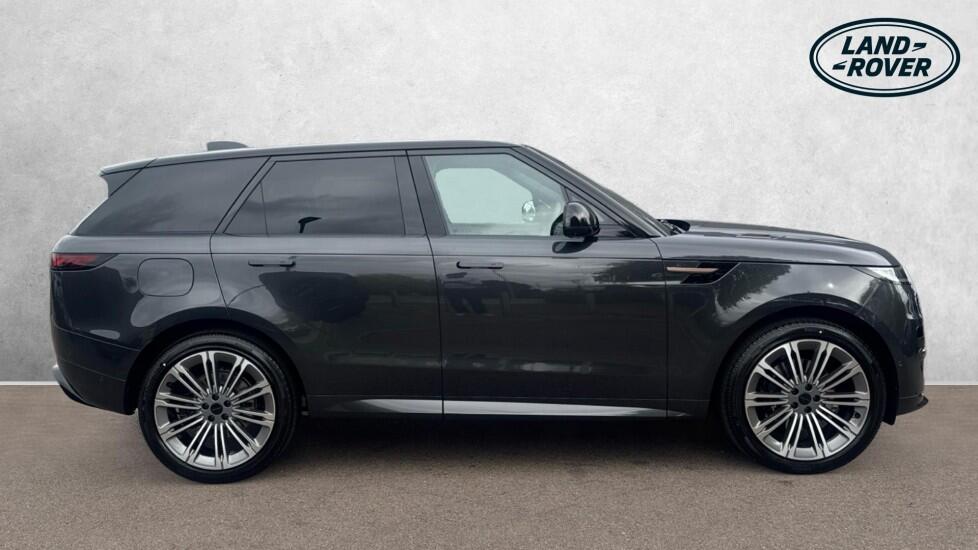 Land Rover Range Rover Sport view 5