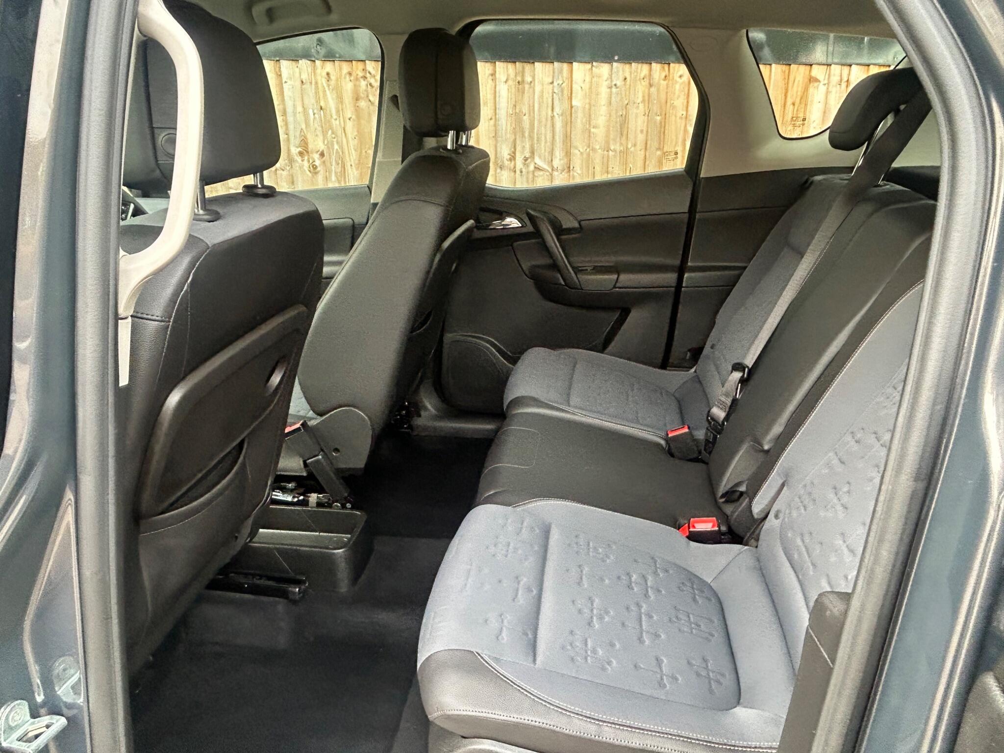 Vauxhall Meriva view 29