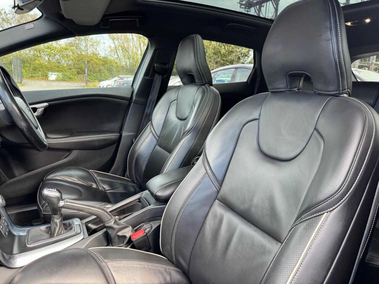 Volvo V40 view 56