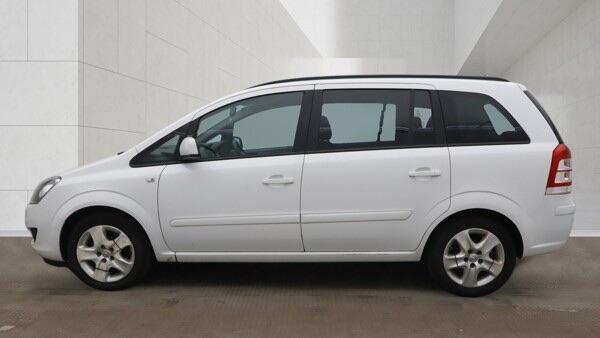 Vauxhall Zafira view 6
