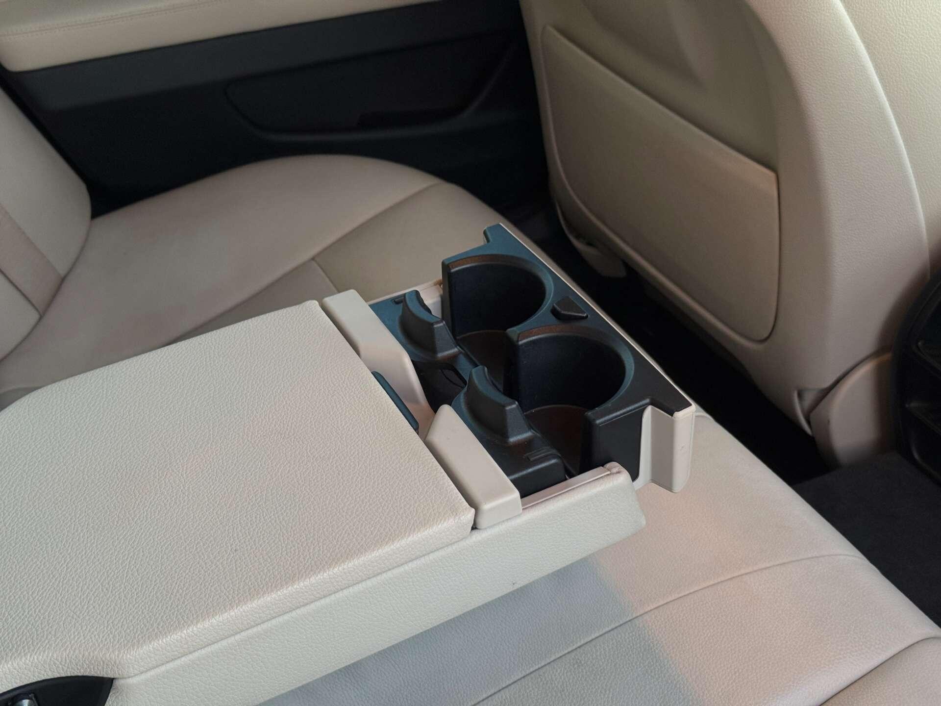 BMW 5 Series view 37