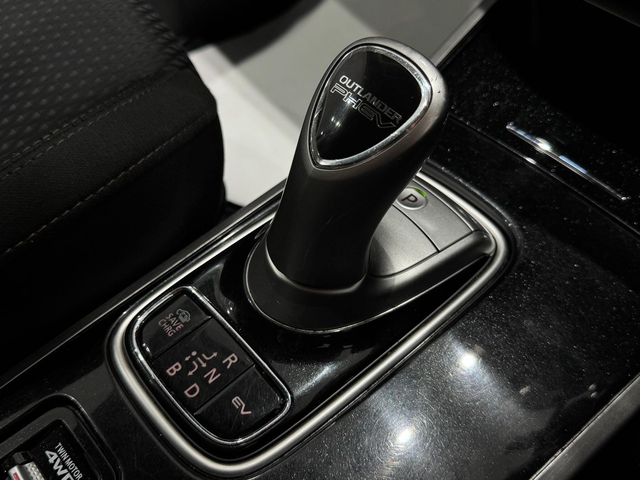 Mitsubishi Outlander view 46