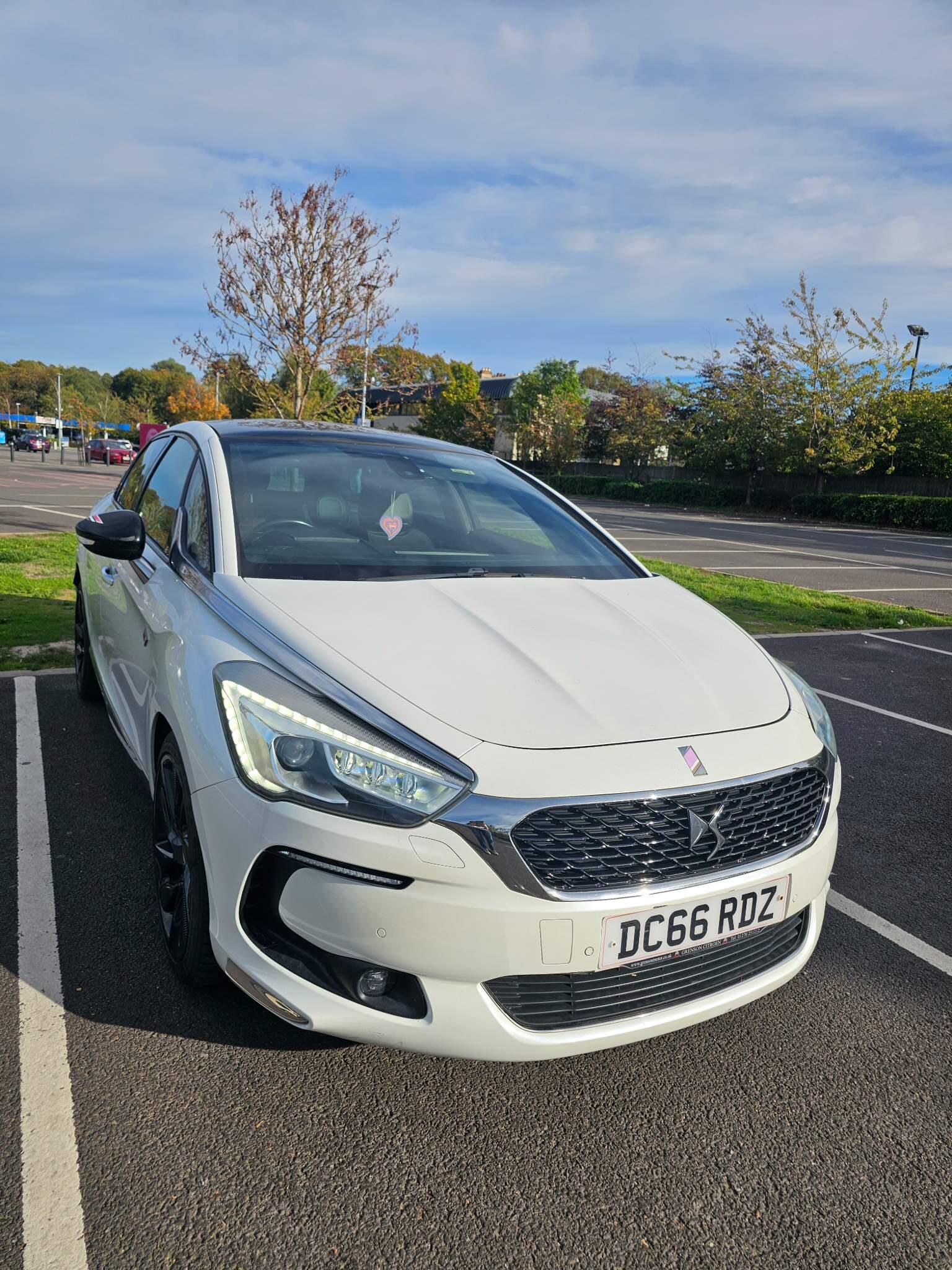 DS AUTOMOBILES DS 5