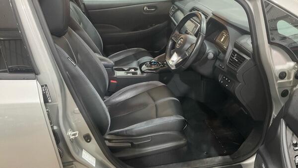 Nissan Leaf view 3