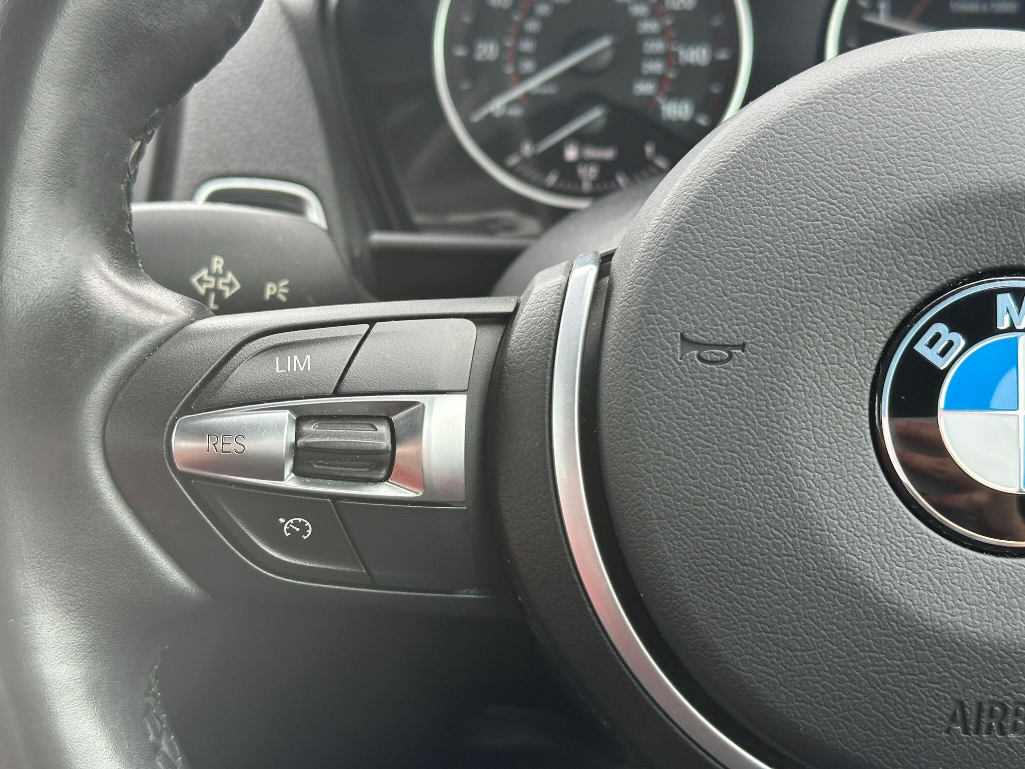 BMW 2 Series view 24