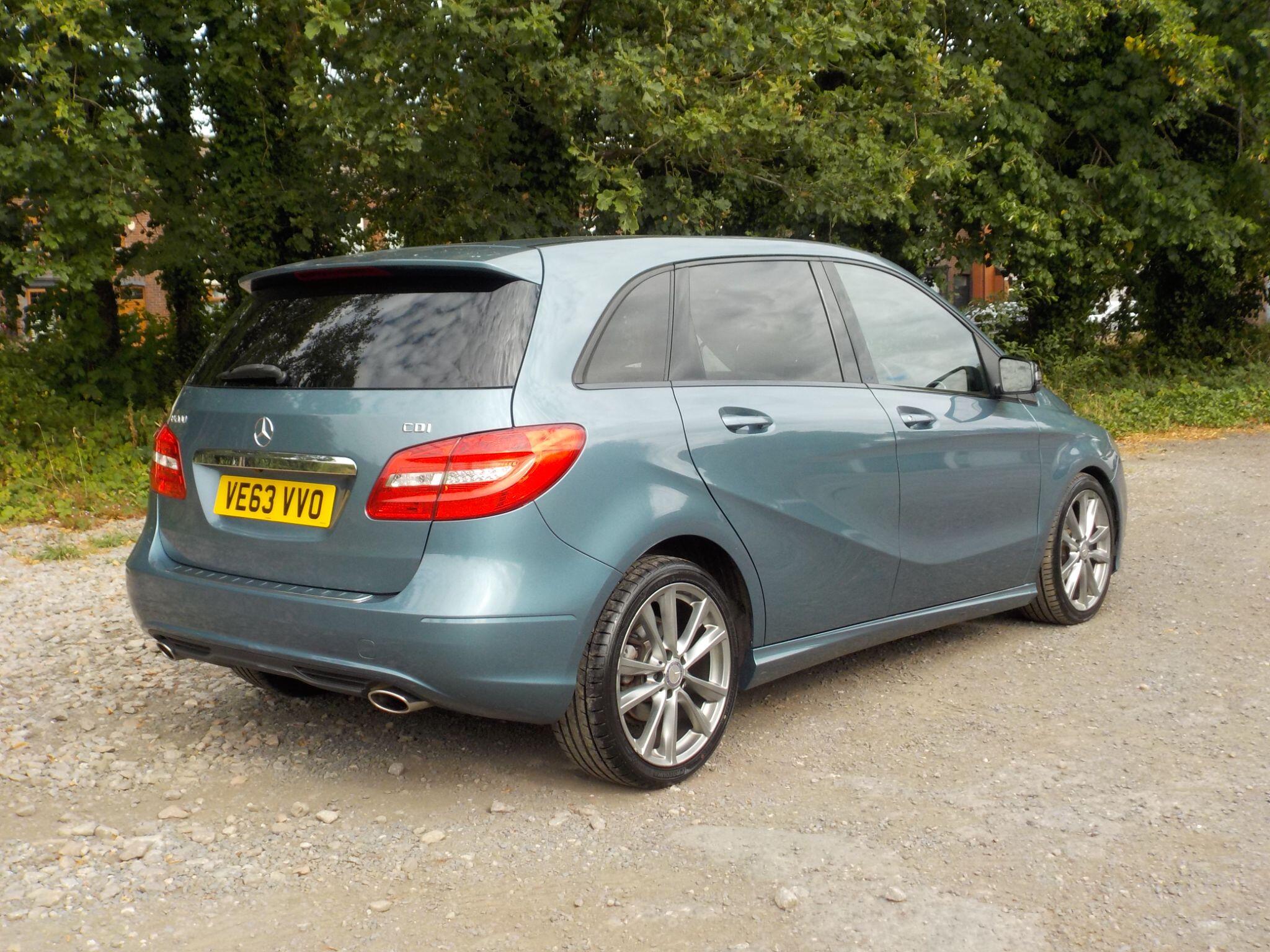 Mercedes-Benz B Class 1.8 B200 CDI Sport 7G-DCT Euro 5 (s/s) 5dr