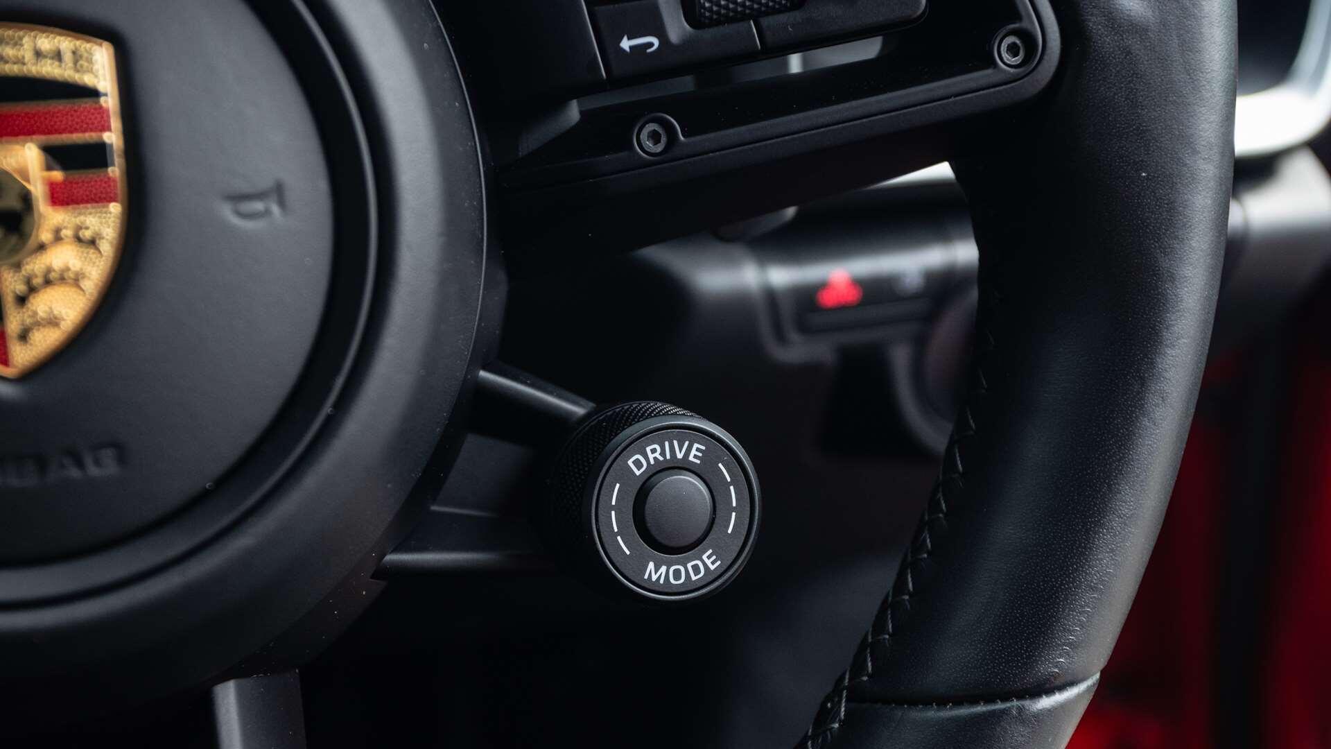 Porsche 911 view 27
