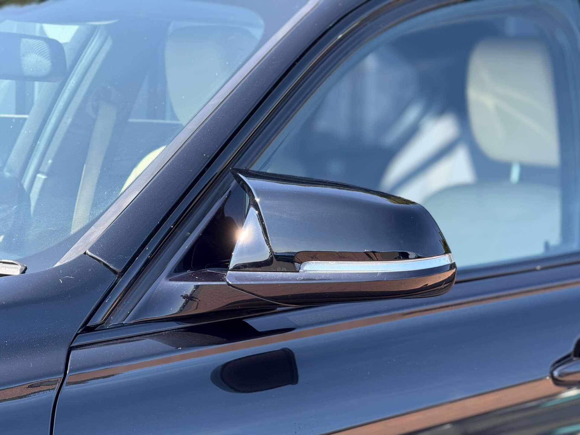 BMW 3 Series view 8