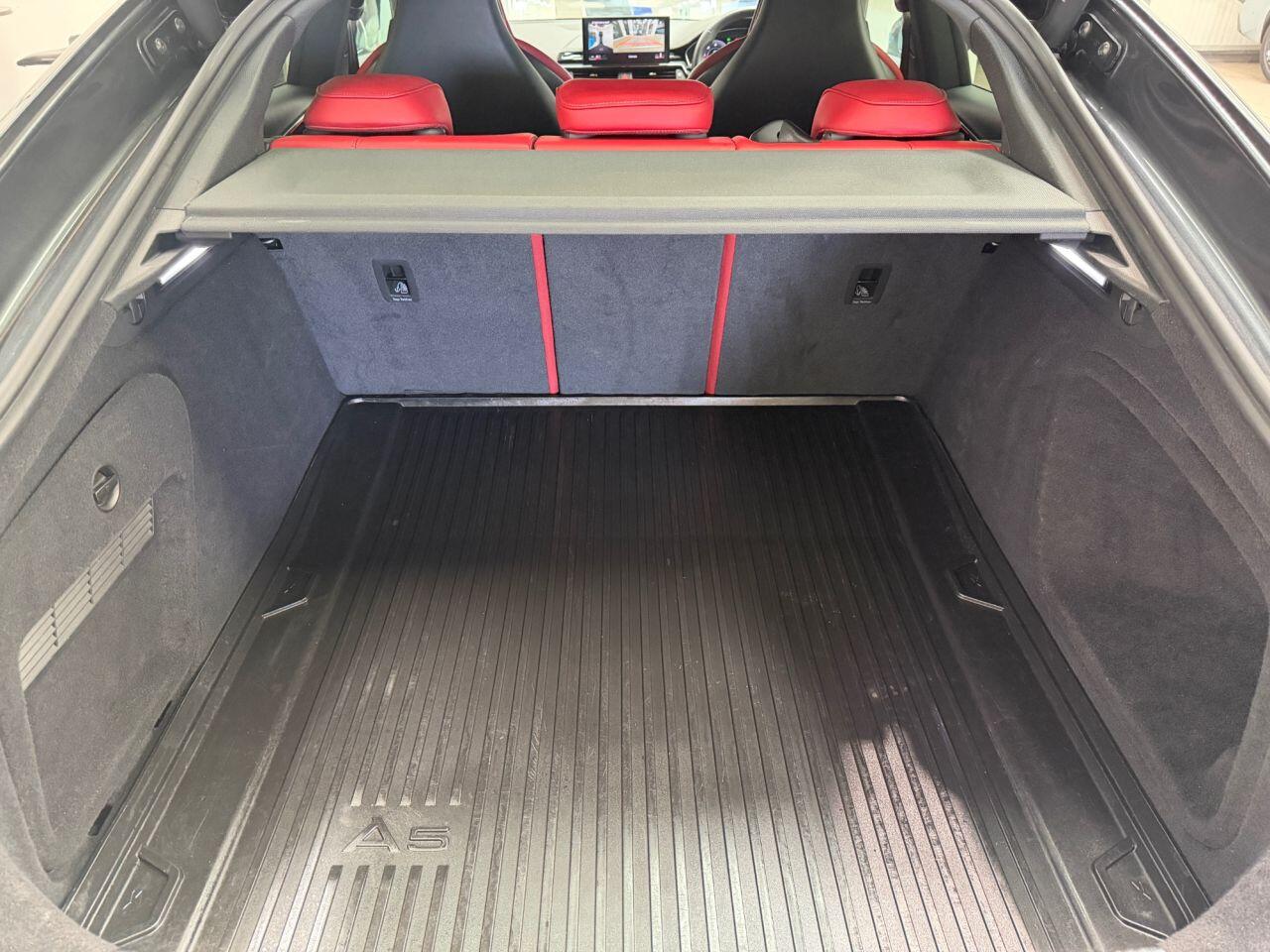 Audi S5 view 23