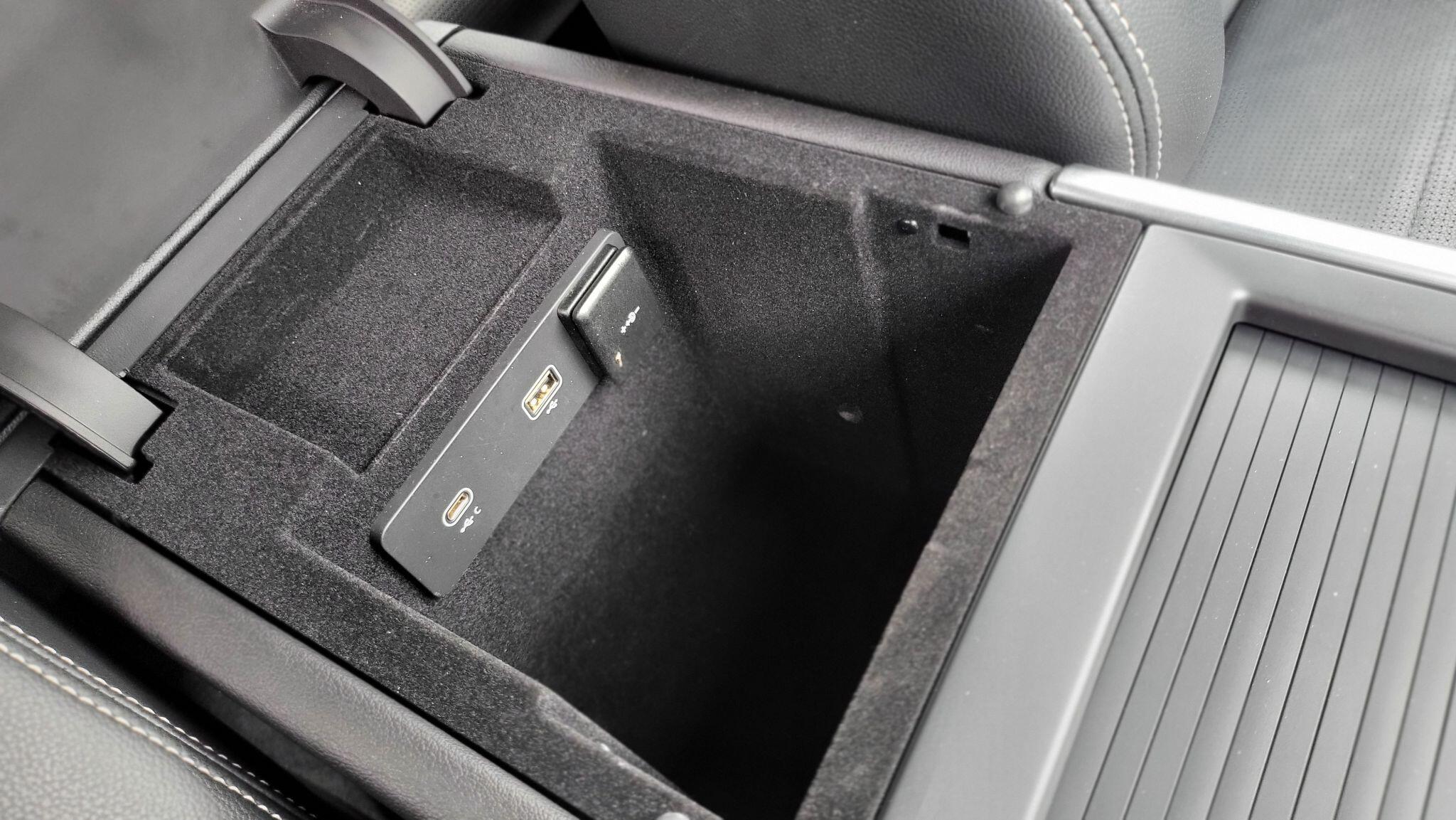Jaguar Xe view 31
