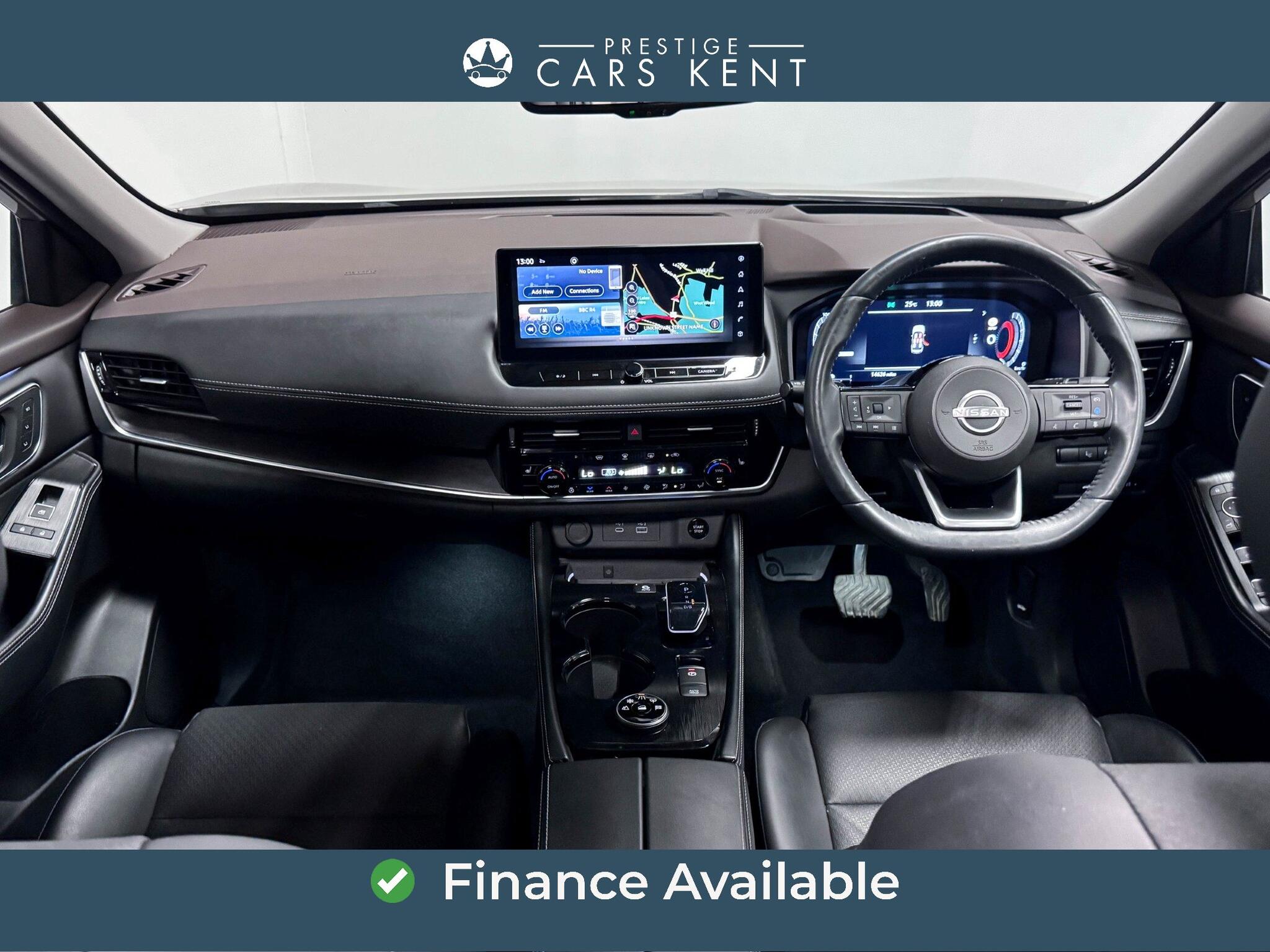 Nissan X-Trail view 2