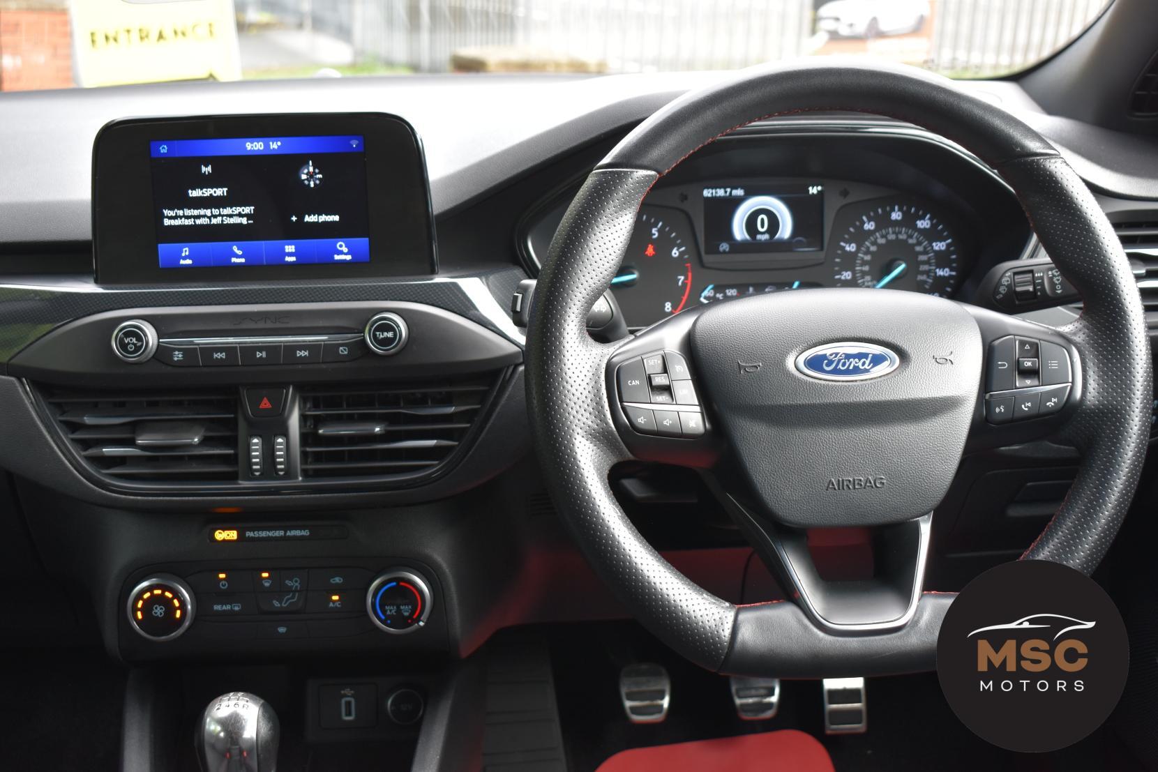 Ford Focus view 41