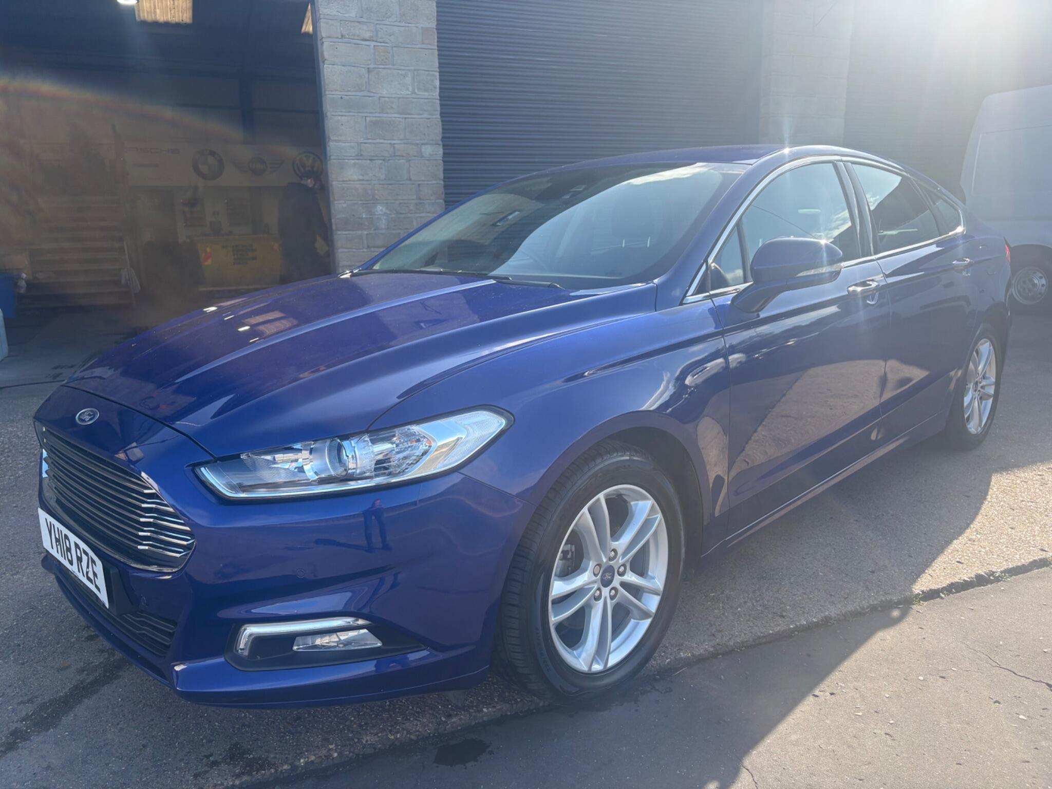 Ford Mondeo view 4