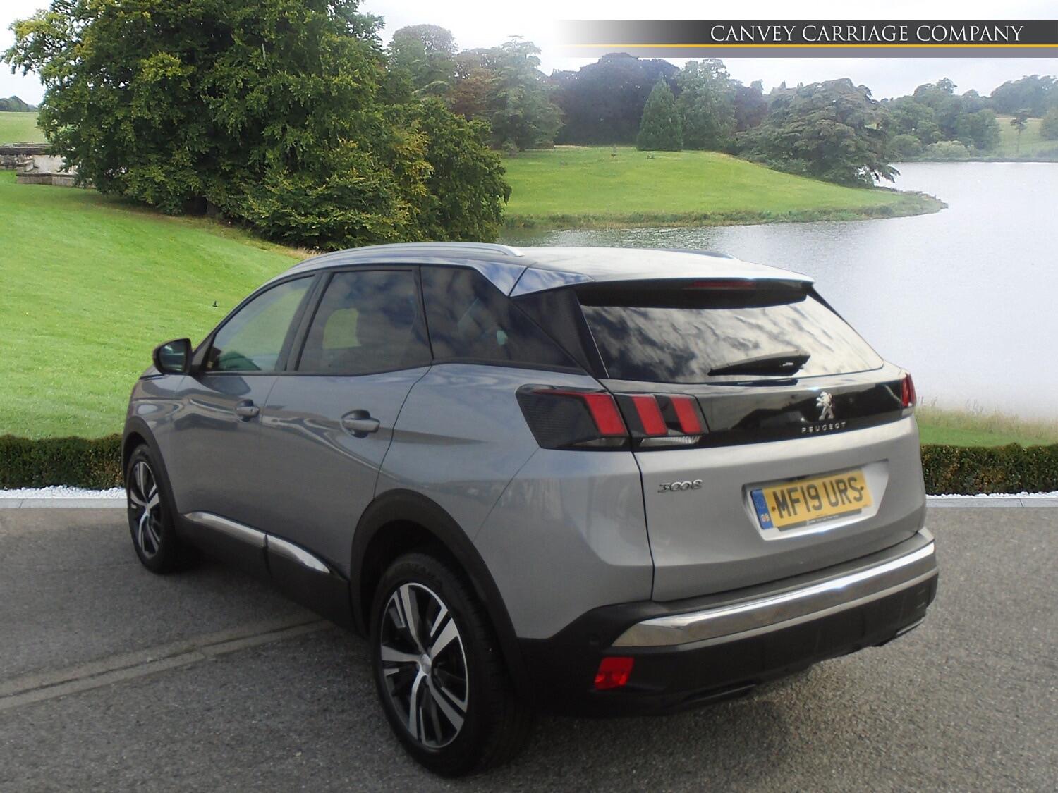Peugeot 3008 view 4