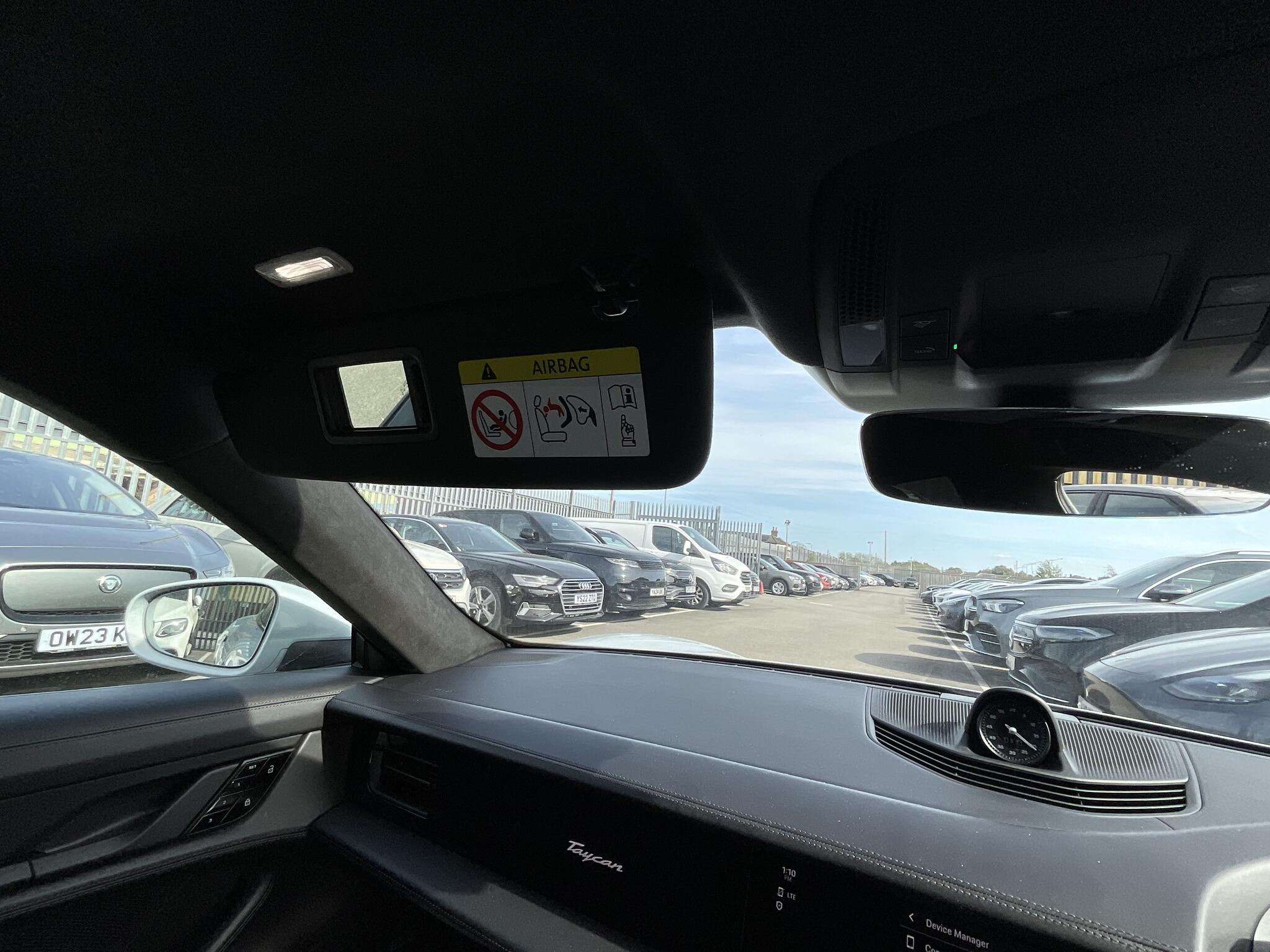 Porsche Taycan view 31