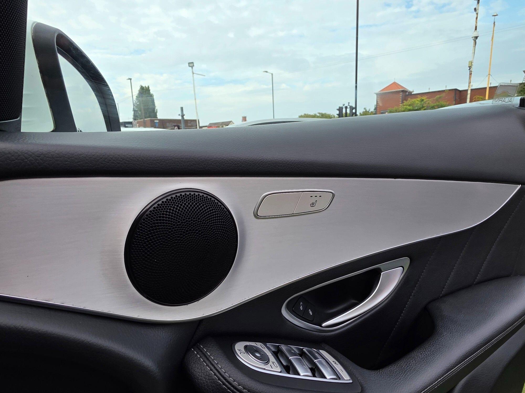 Mercedes-Benz GLC view 41