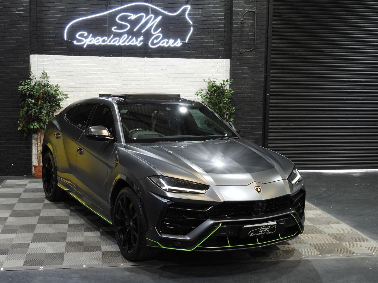 Lamborghini Urus view 2