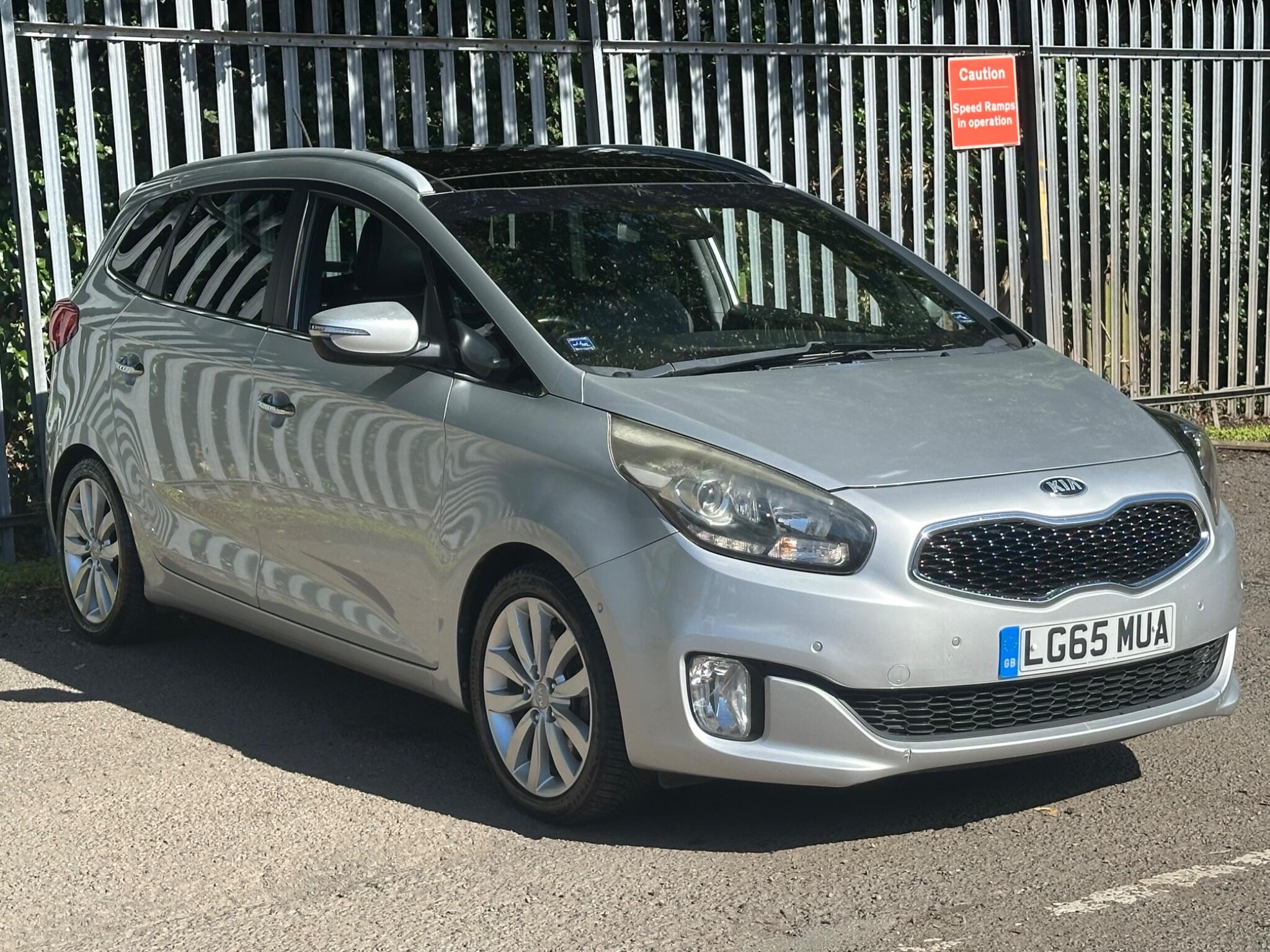 2015 Kia Carens in Silver for sale