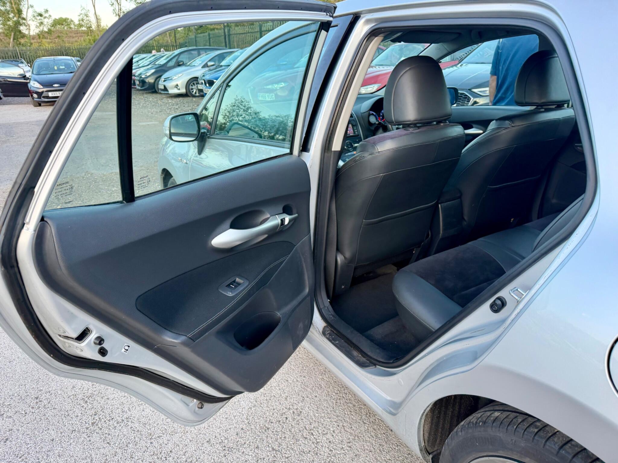 Toyota Auris view 43