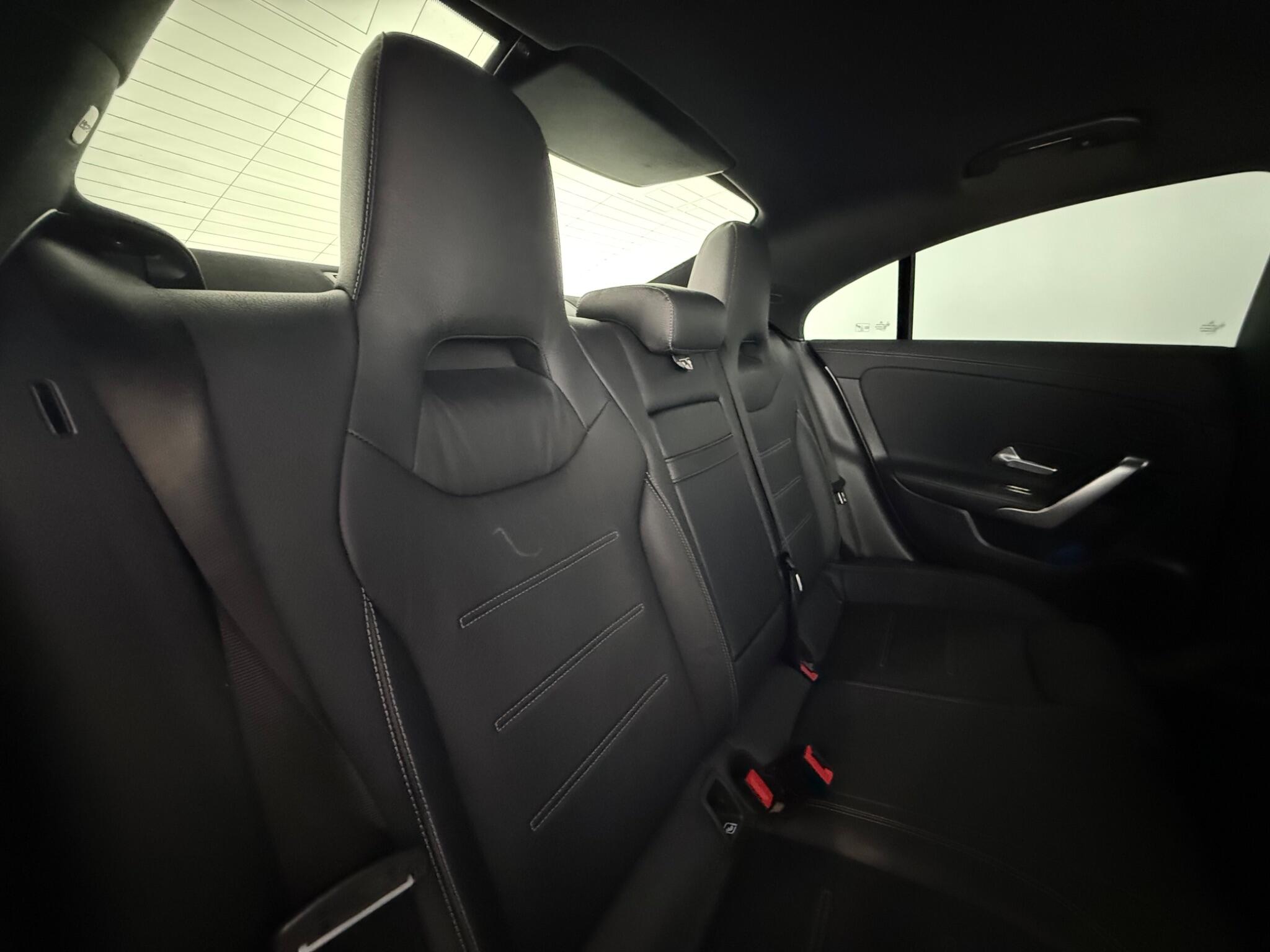 Mercedes-Benz Cla view 35