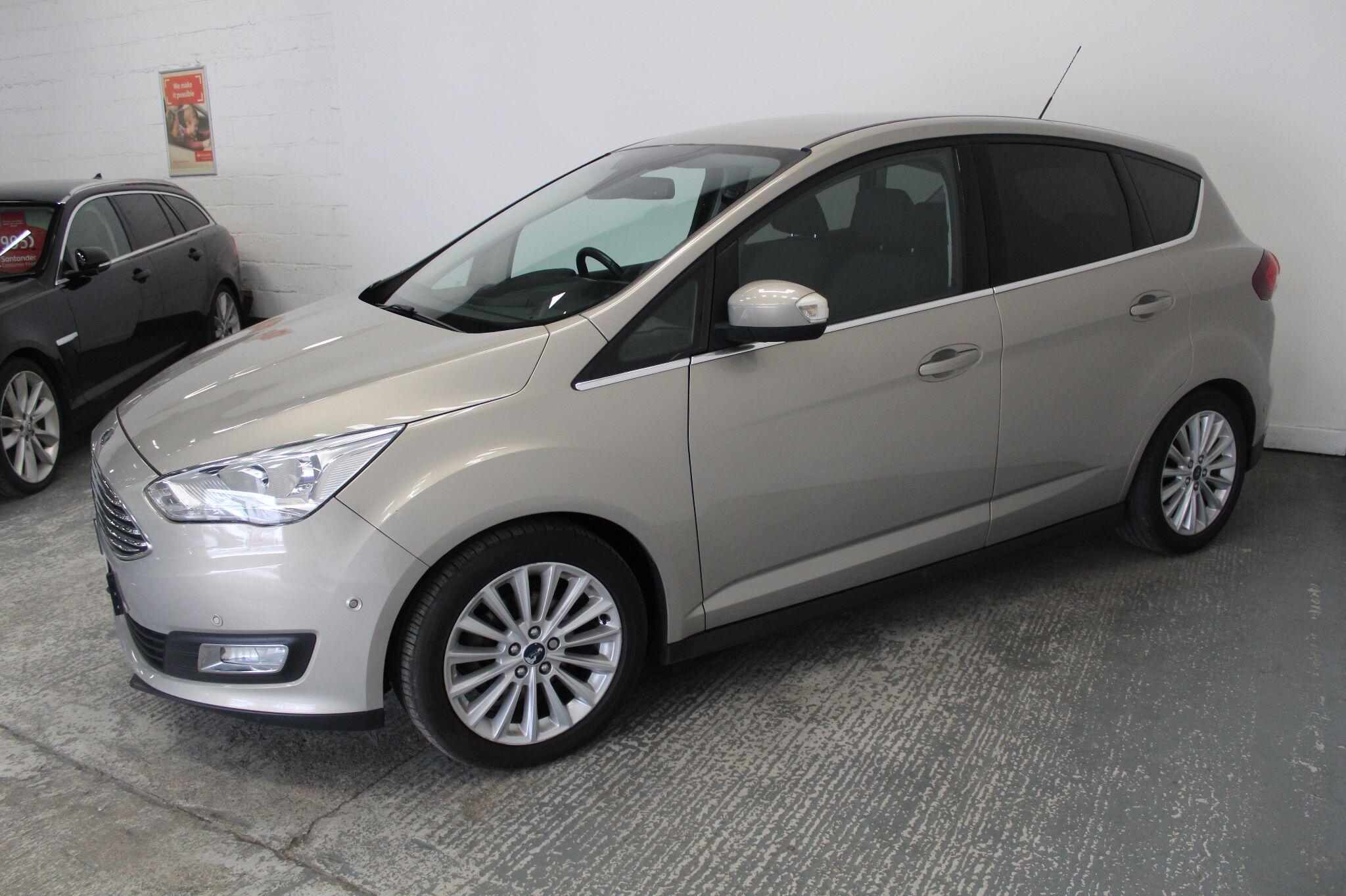 Ford C-Max view 5