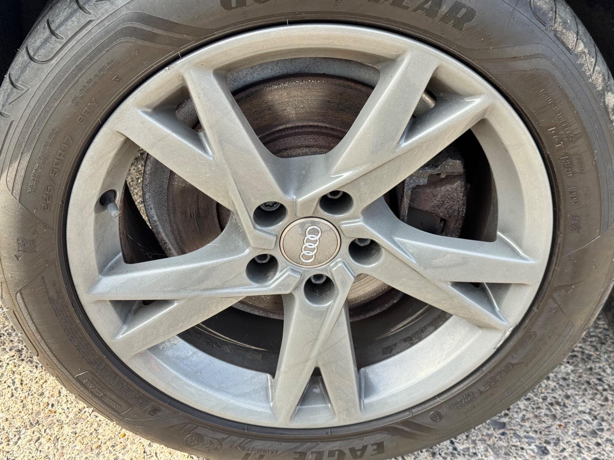 Audi A4 view 41