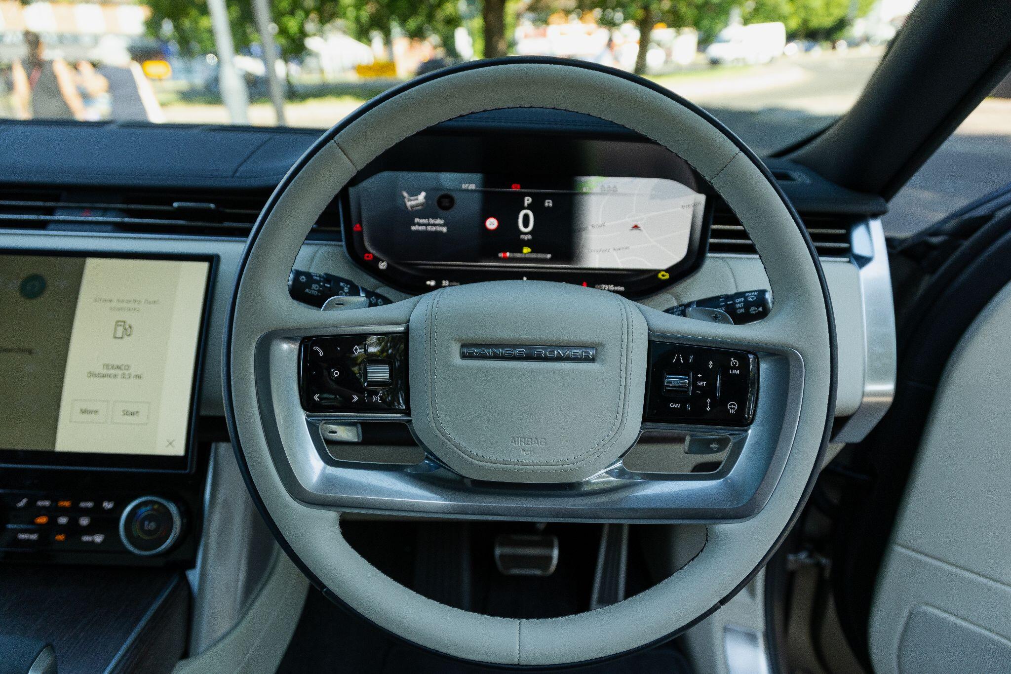 Land Rover Range Rover view 29